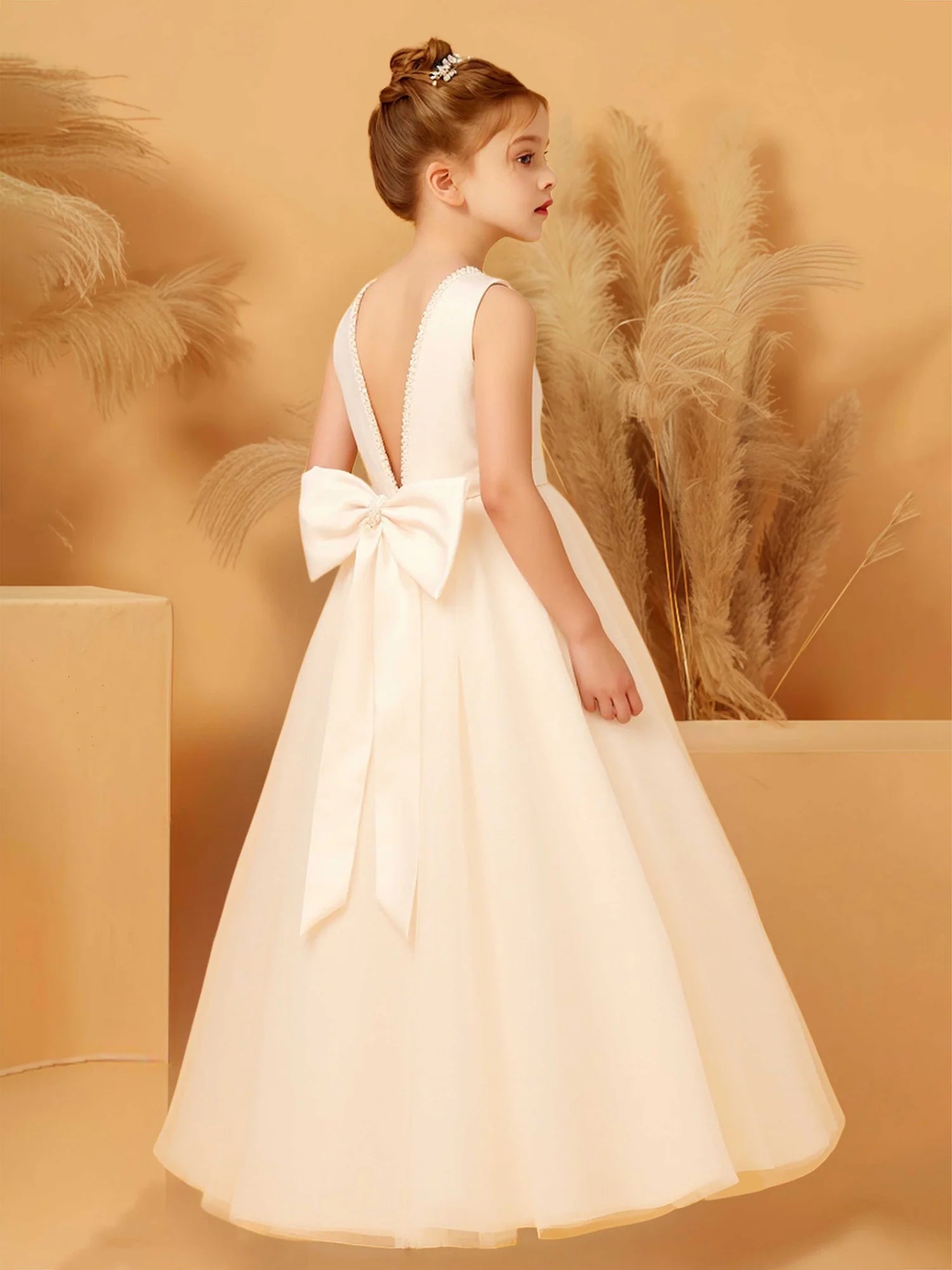 Sleeveless Round Pearl Neck V Back Big Bow Champagne Tulle Floor Length Flower Girl Dresses