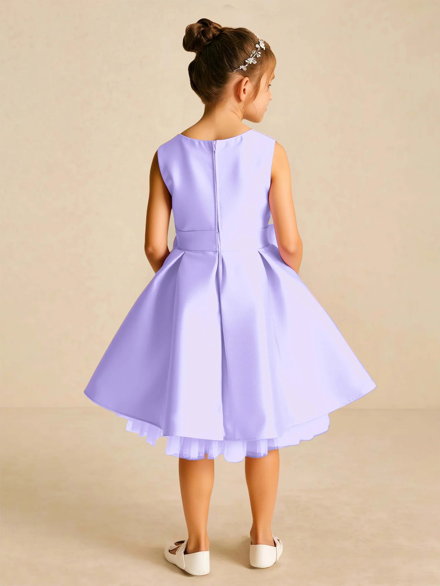 Sleeveless Round Rhinestone Side Bow Lavender Satin Knee Length Flower Girl Dresses