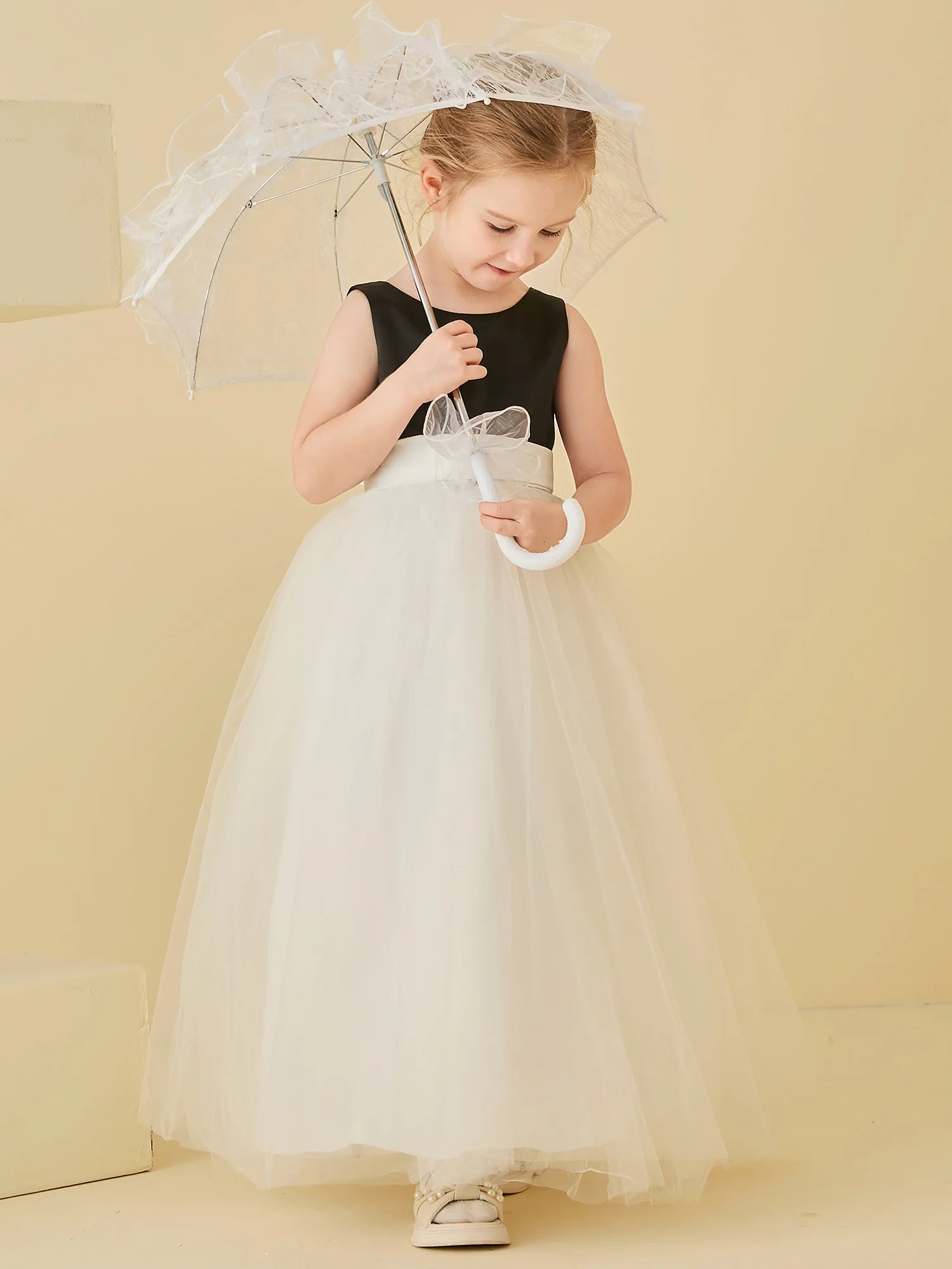 Sleeveless Round V Back Black White Satin Waist Big Bow White Tulle Floor Length Flower Girl Dresses