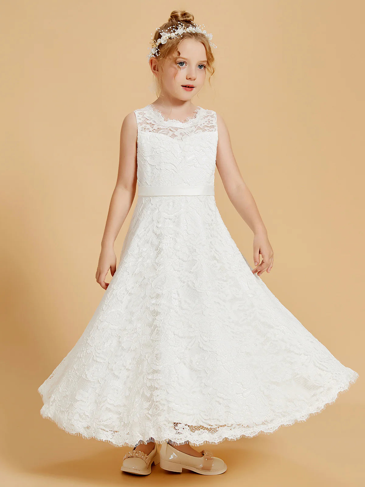 Sleeveless Scalloped Lace Round Waist Satin Belt White Lace Floor Length Flower Girl Dresses