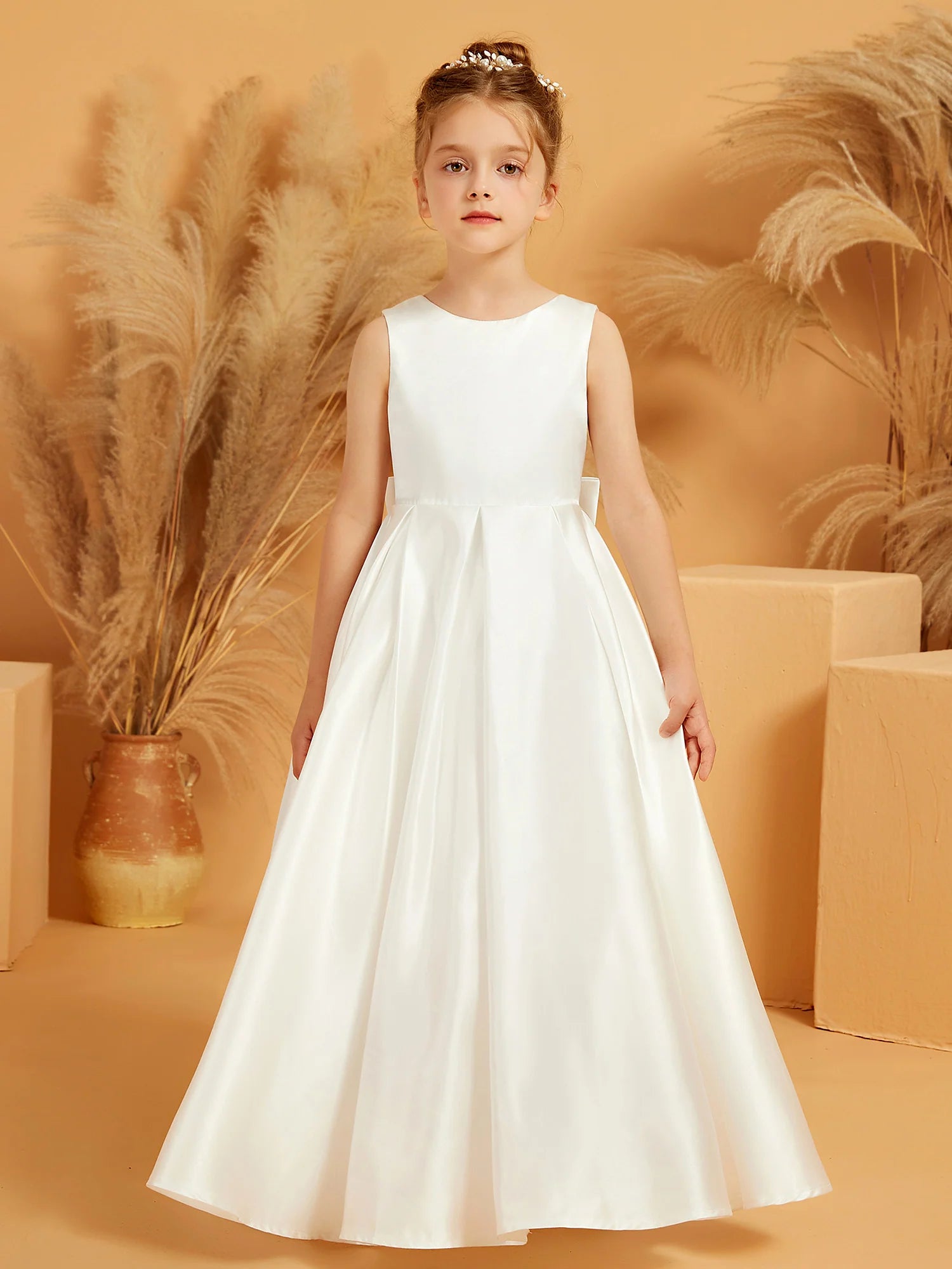 Sleeveless Scoop Neck Lace V Back Big Bow Floor Length White Satin Flower Girl Dresses