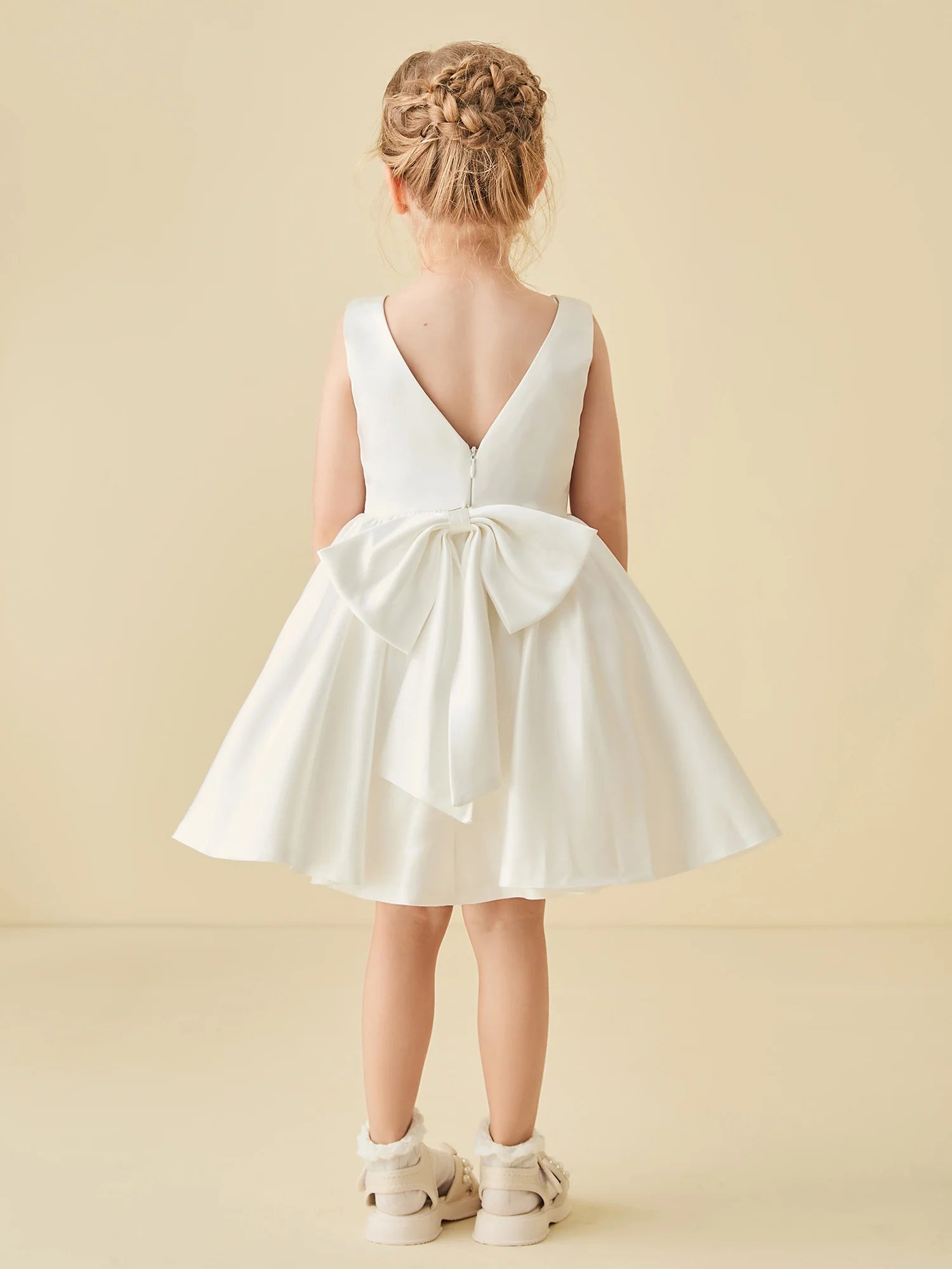 Sleeveless Square Neck V Back Large Satin Bow White Satin Knee Length Flower Girl Dresses