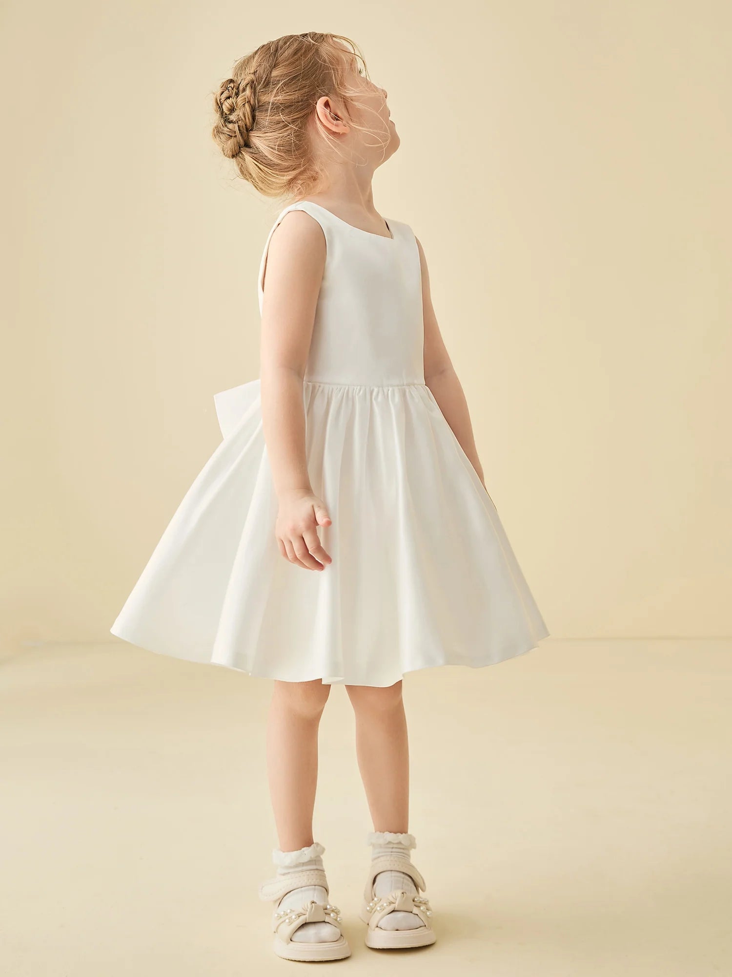 Sleeveless Square Neck V Back Large Satin Bow White Satin Knee Length Flower Girl Dresses