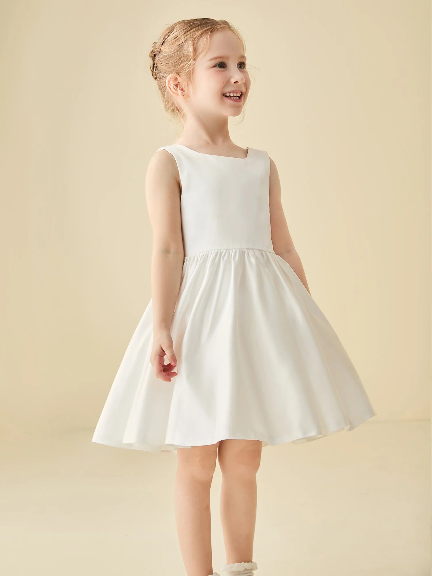 Sleeveless Square Neck V Back Large Satin Bow White Satin Knee Length Flower Girl Dresses
