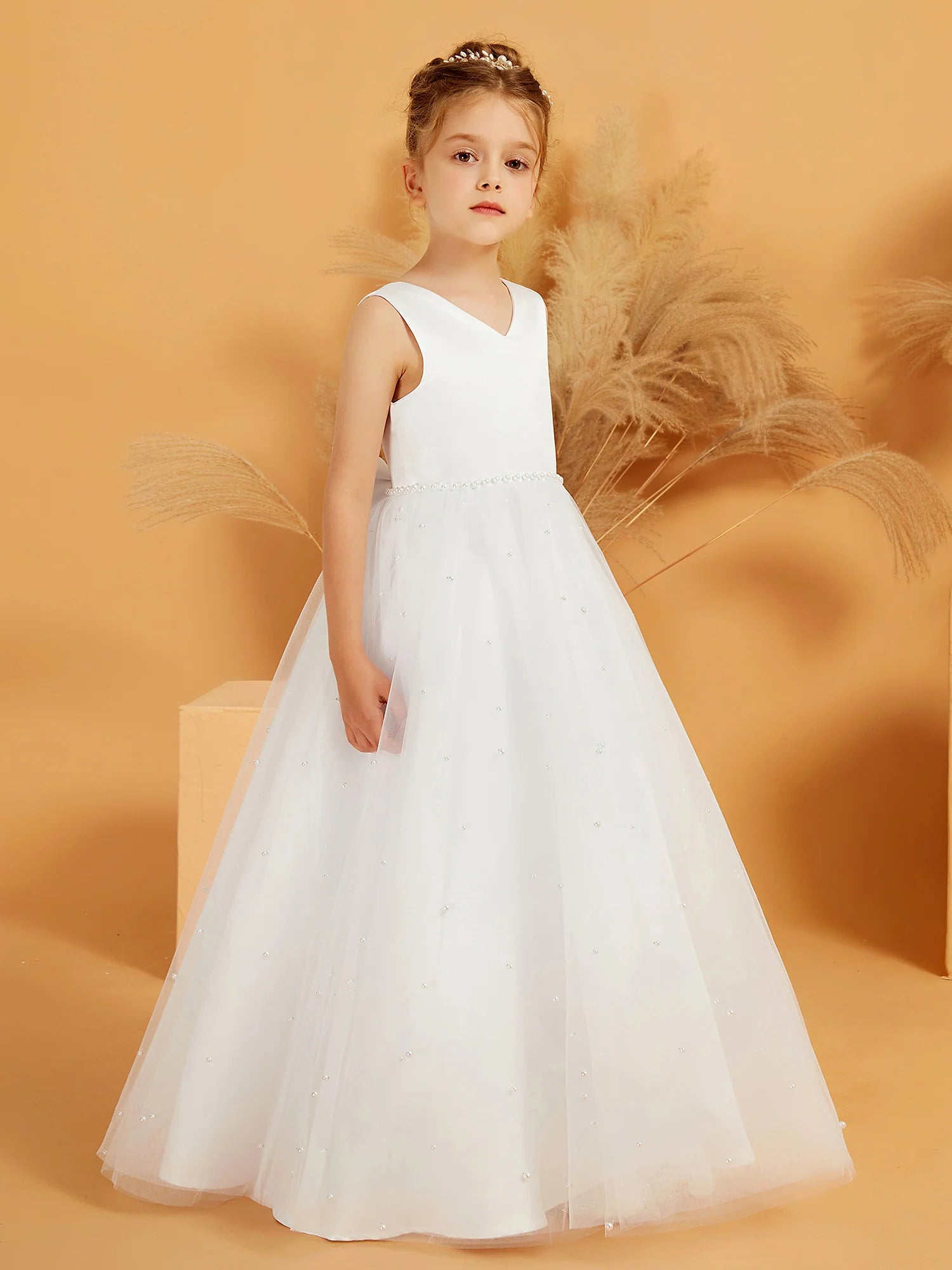 Sleeveless V Neck Back Big Bow Pearl Waist White Tulle Floor Length Flower Girl Dresses