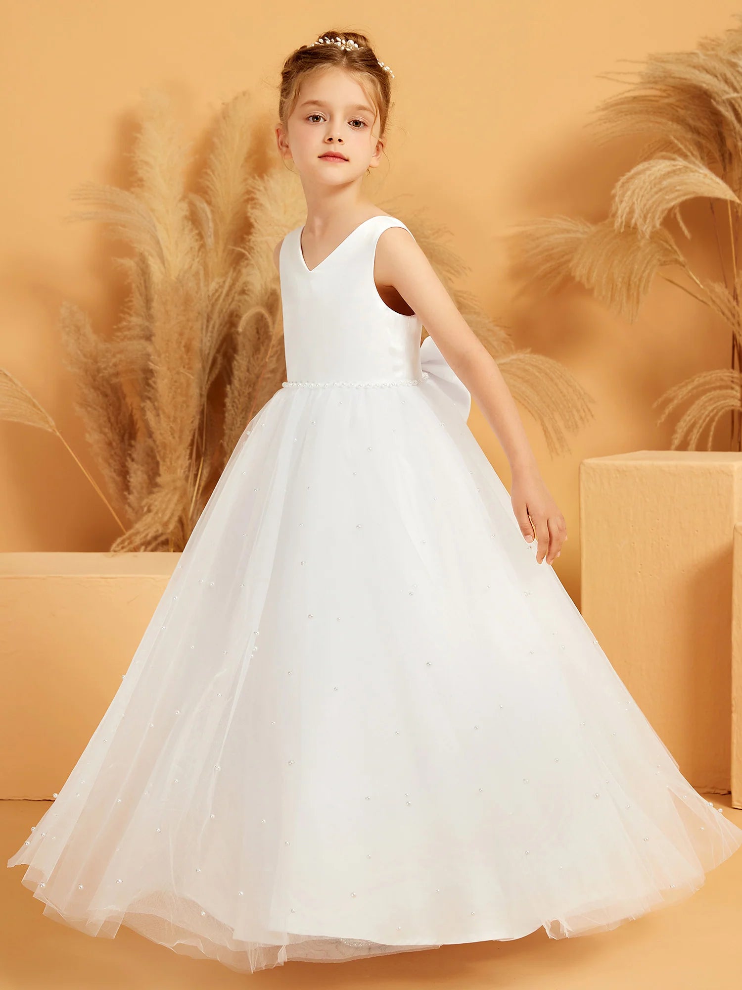 Sleeveless V Neck Back Big Bow Pearl Waist White Tulle Floor Length Flower Girl Dresses