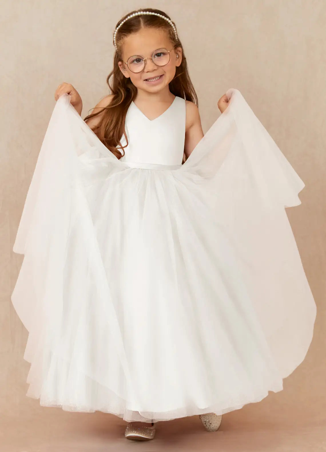 Sleeveless V-Neck Satin Bodice Big Bow White Tulle Full-Length Flower Girl Dresses