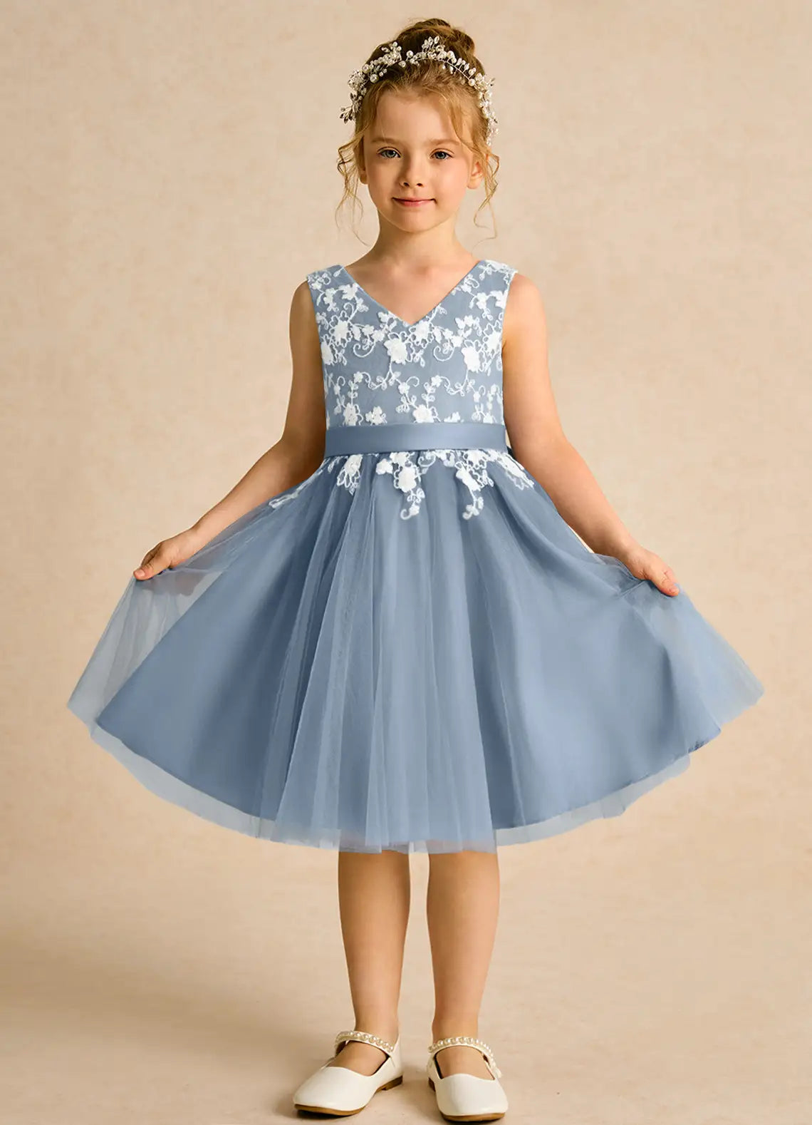 Sleeveless V-Neck V-Back Big Self-Tie Bow White Floral Lace Dusty Blue Tulle Knee-Length Flower Girl Dresses