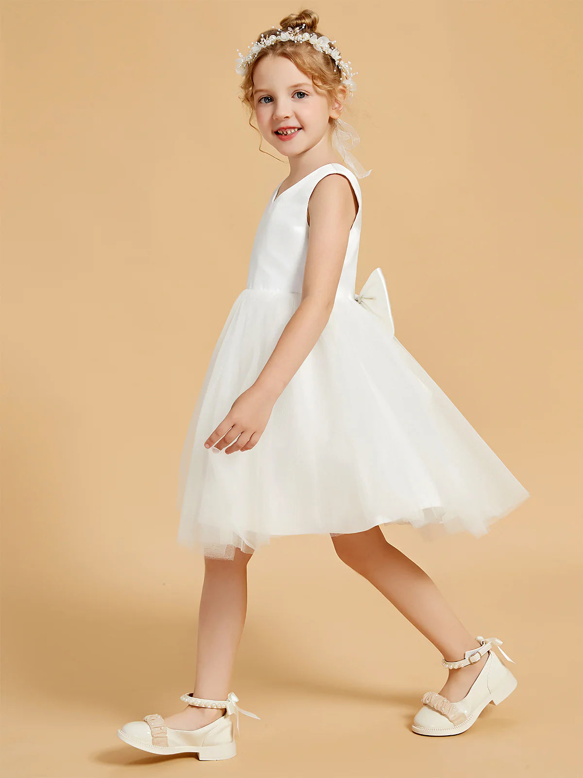Sleeveless V Neck V Back Large Satin Bow White Satin Tulle Knee Length Flower Girl Dresses