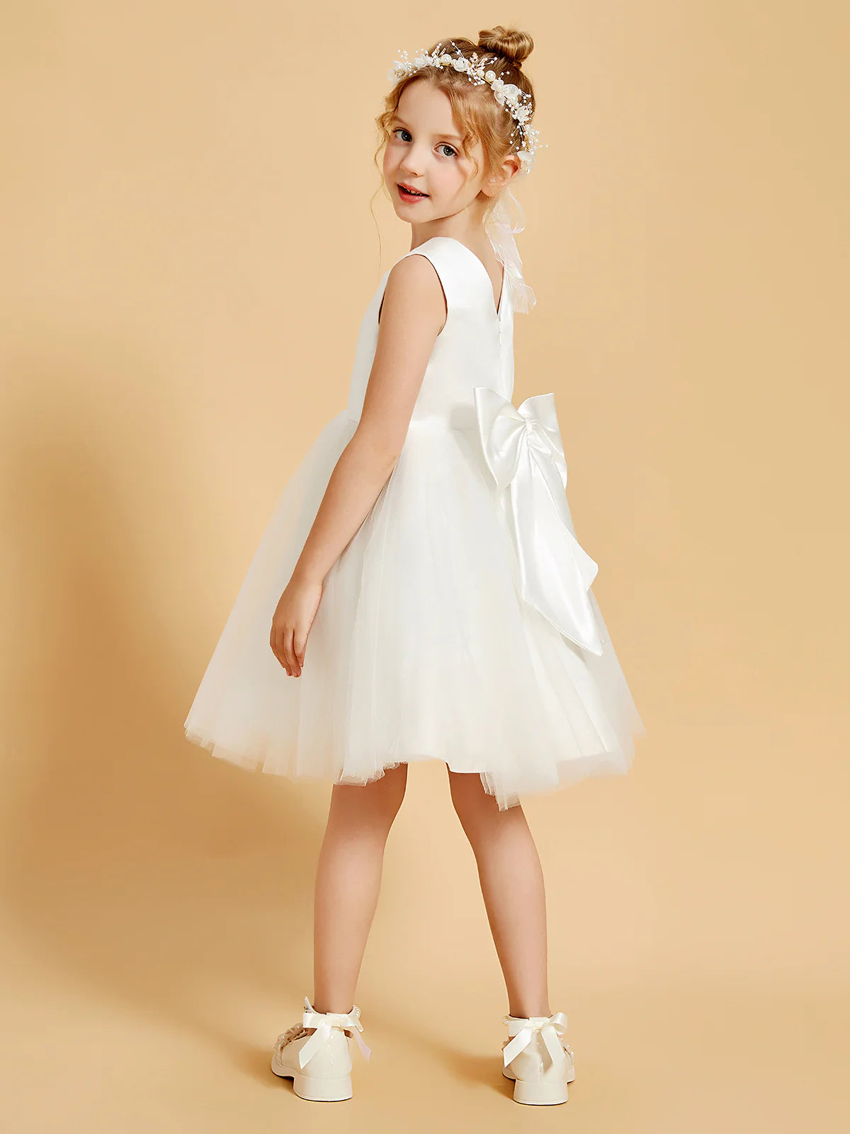 Sleeveless V Neck V Back Large Satin Bow White Satin Tulle Knee Length Flower Girl Dresses