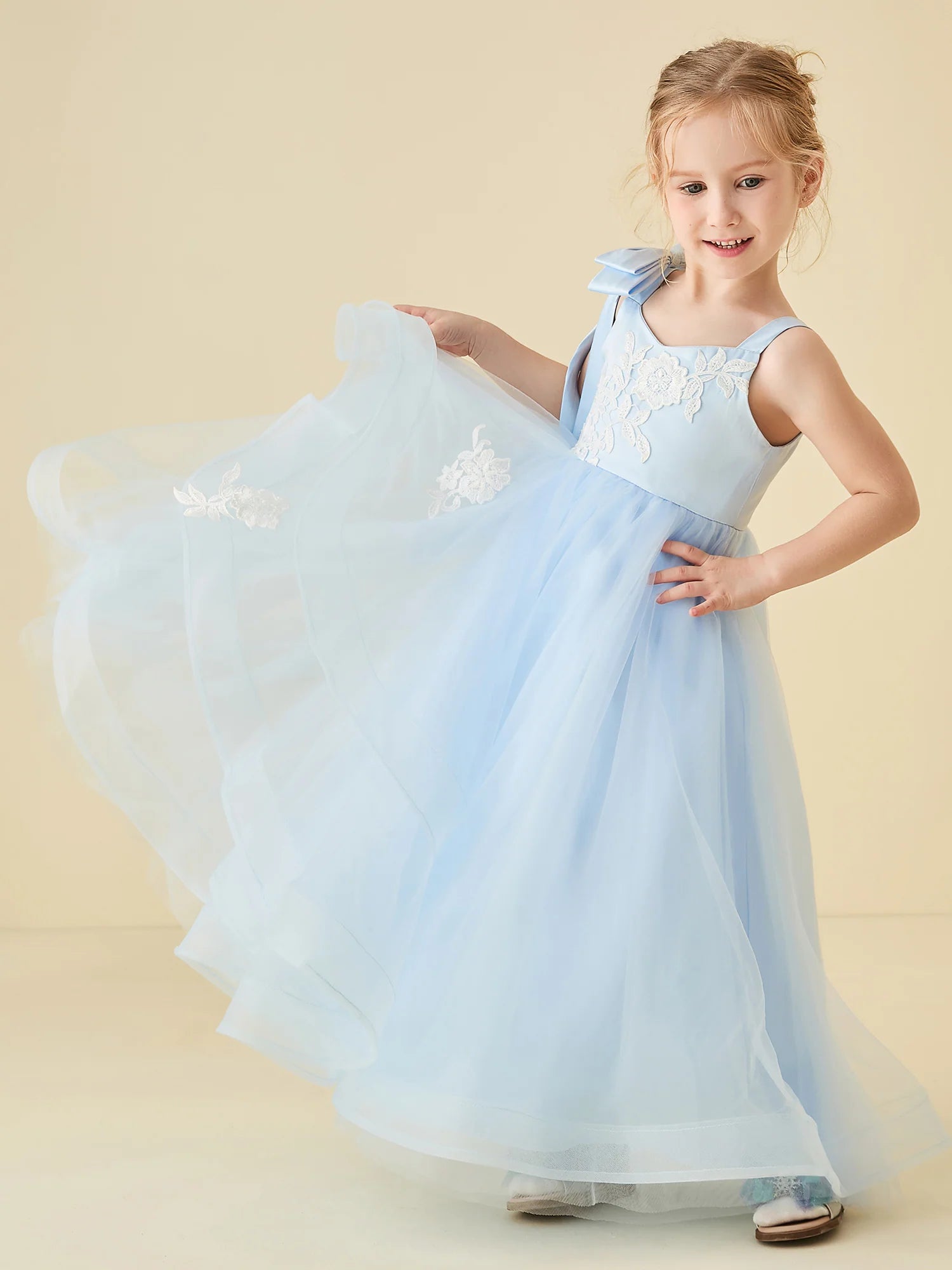 Spaghetti Strap Big Bow White Floral Applique Light Blue Ruffle Tulle Floor Length Flower Girl Dresses