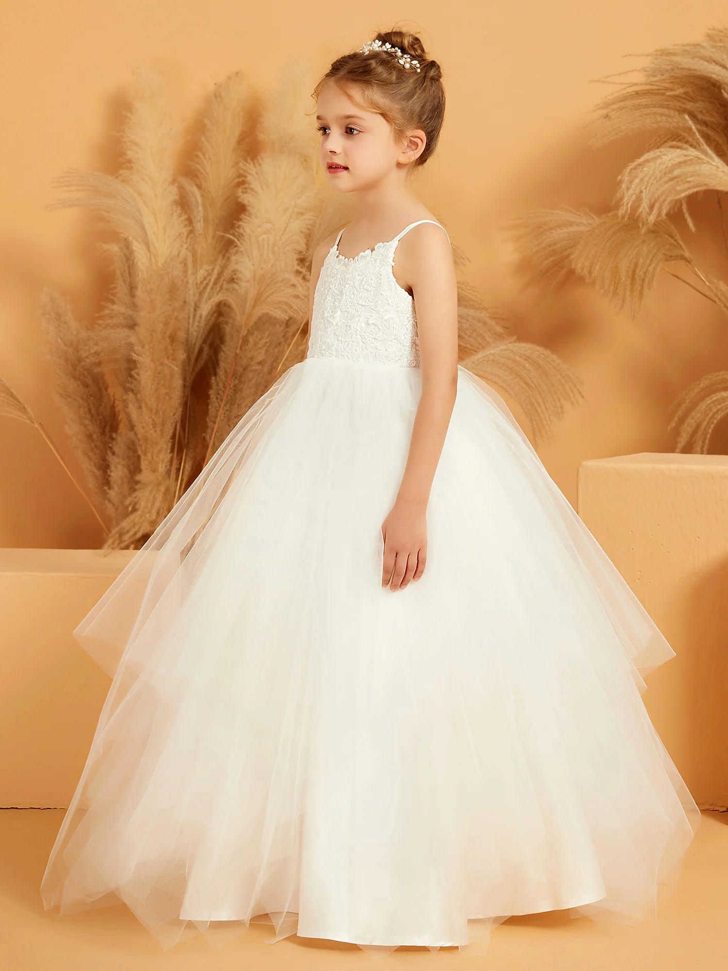 Spaghetti Strap Scalloped Lace Bodice White Tulle Floor Length Flower Girl Dresses