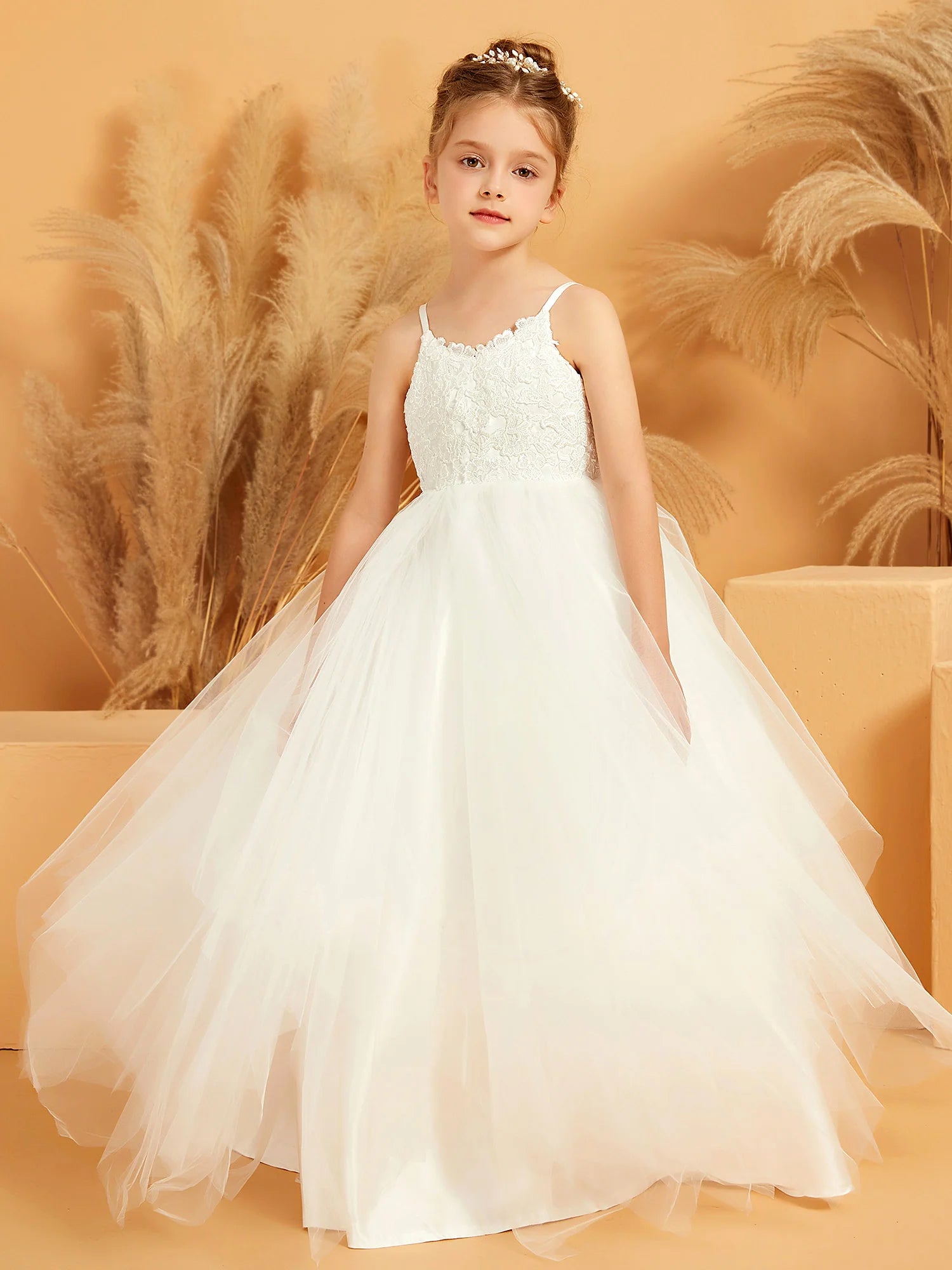 Spaghetti Strap Scalloped Lace Bodice White Tulle Floor Length Flower Girl Dresses
