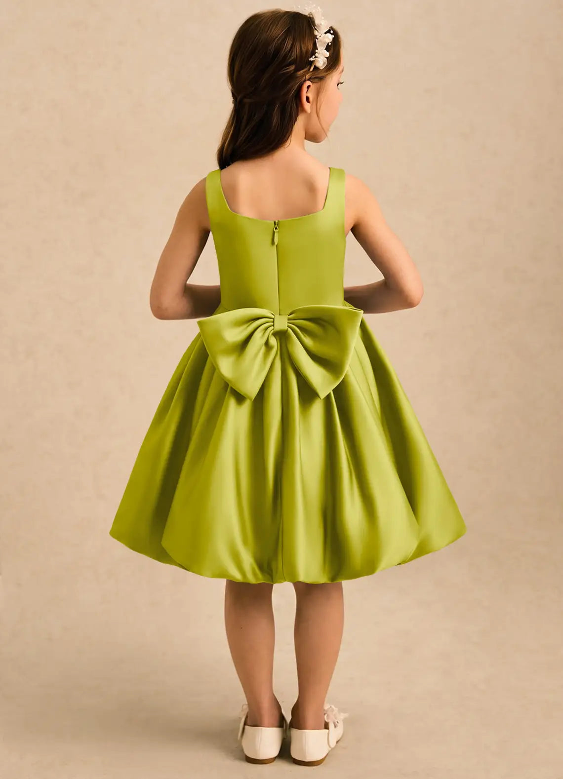 Square Strap Green Satin Knee-Length Flower Girl Dresses with 3D Floral Appliques and Back Big Bow