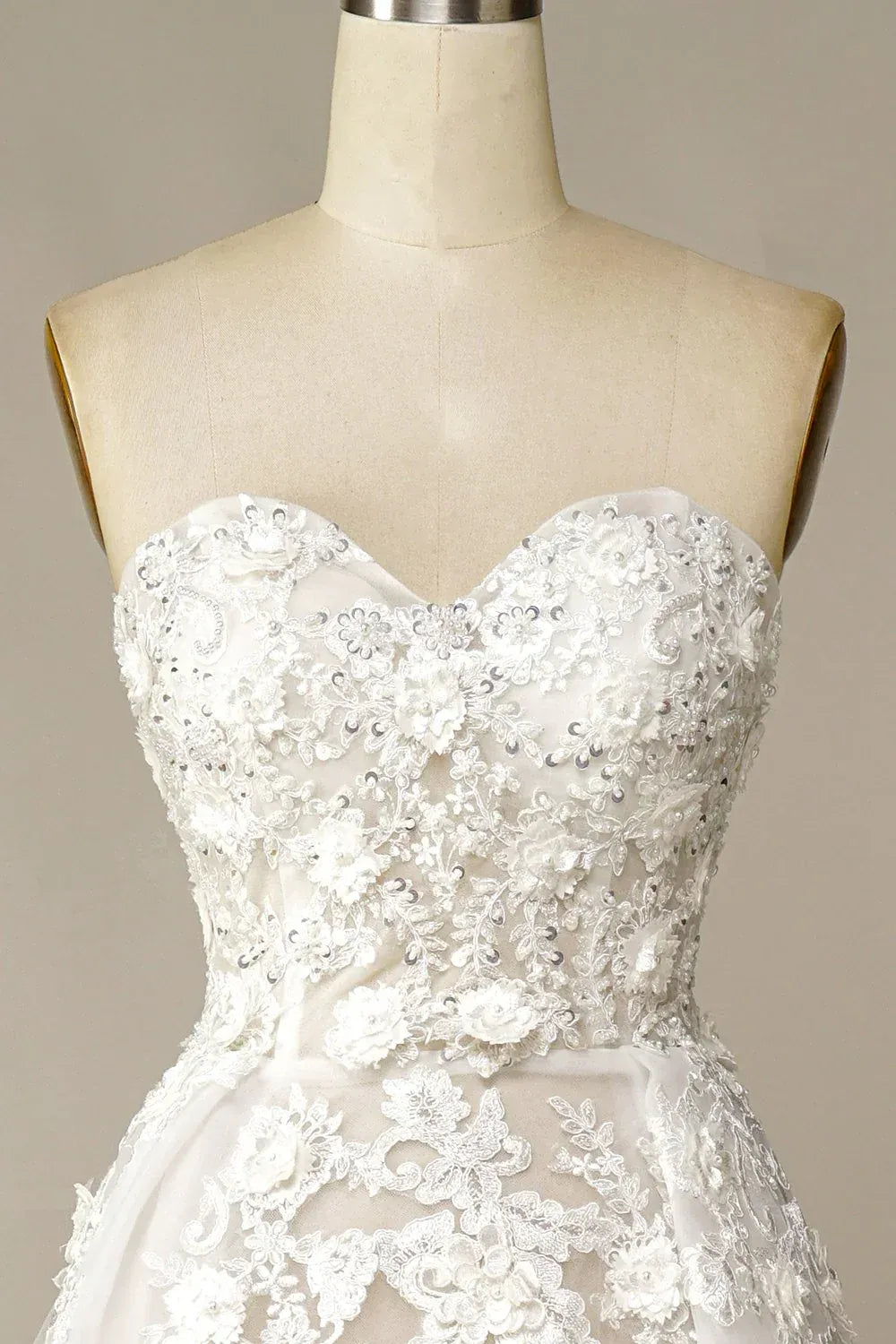 Strapless Sweetheart 3D Floral Lace Beaded Tulle A-Line Wedding Dress With Train