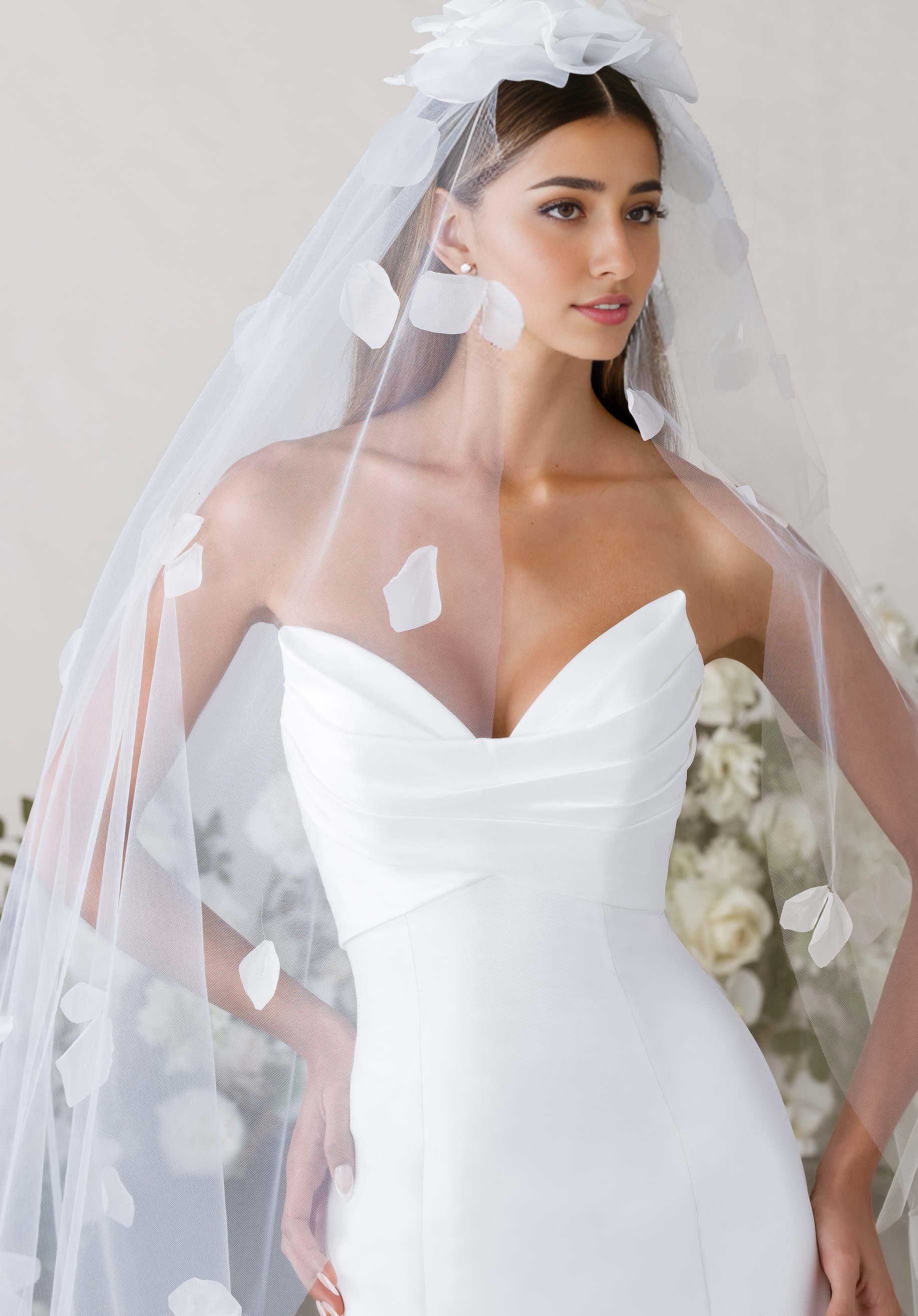 Strapless Sweetheart Neckline Satin Mermaid Wedding Dress with Train