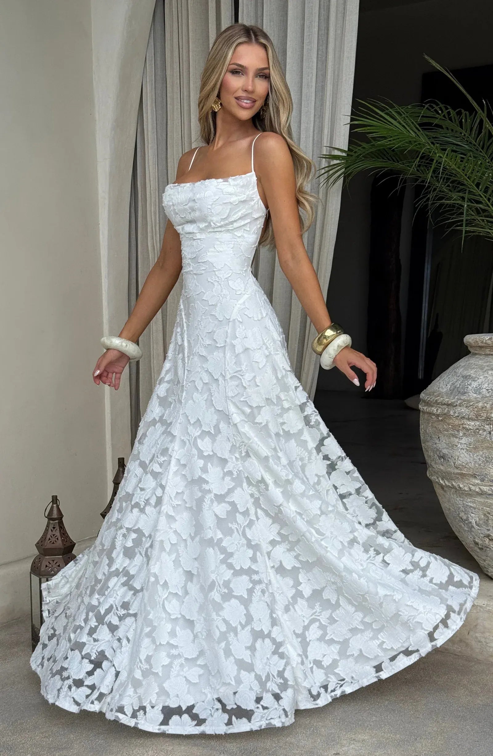 Thin Spaghetti Strap Square Neck Cross Lace Up Back 3D Floral Lace Mermaid White Maxi Wedding Guest Dresses