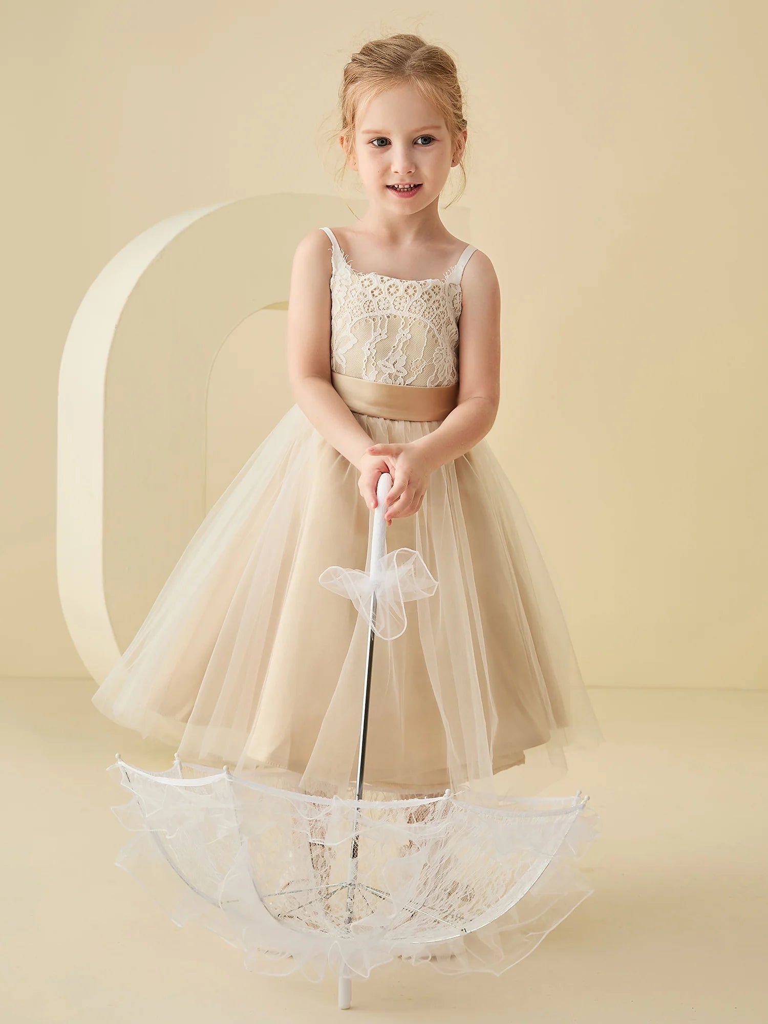 Thin Spaghetti Strap White Floral Lace Champagne Satin Waist Big Back Bow Champagne Tulle Midi Swing Flower Girl Dresses
