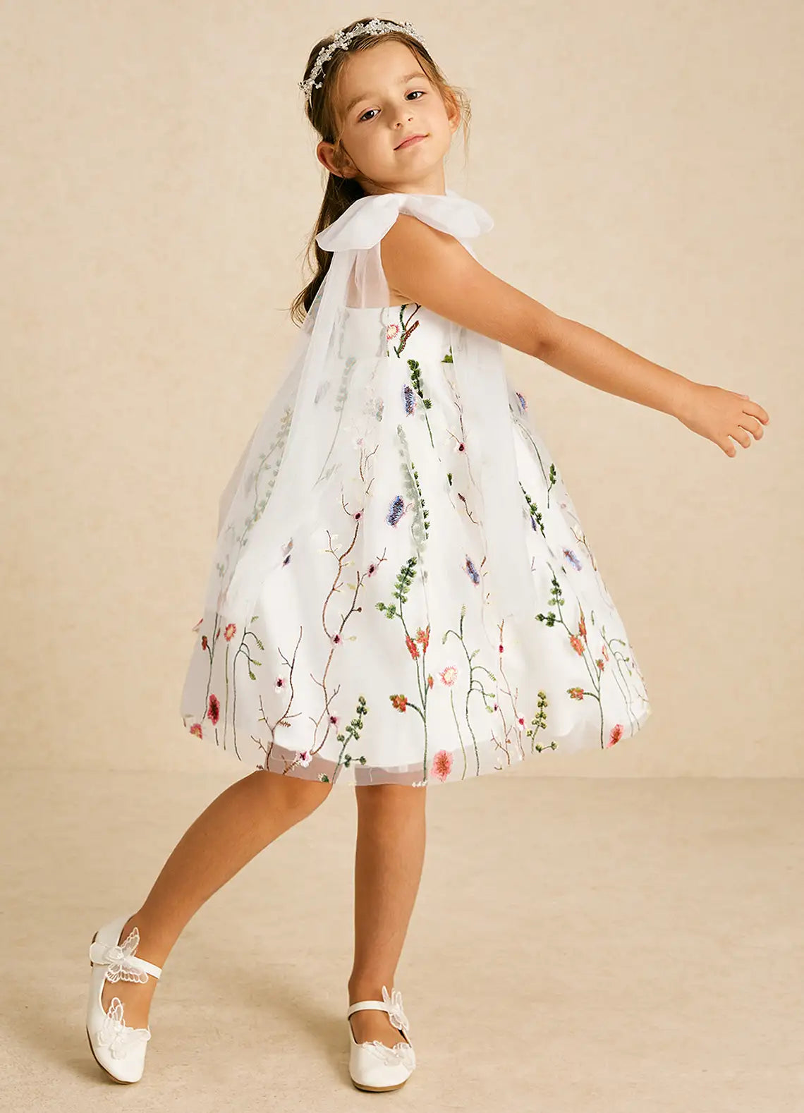 Tulle Bow Strap Square Back Wildflower Embroidery White Tulle Knee Length Flower Girl Dresses