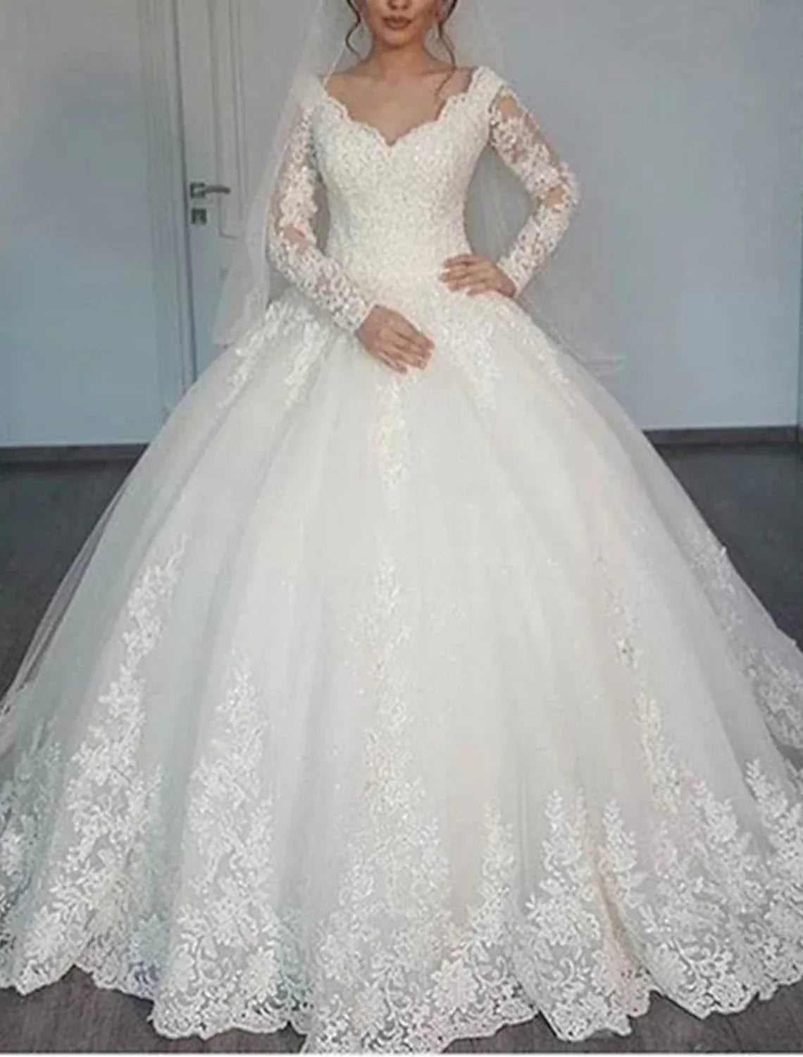 Vintage Long Sleeve Scalloped V Lace Bodice Tulle Ball Gown Wedding Dress With Corset Back Scalloped Lace Hem Chapel Train