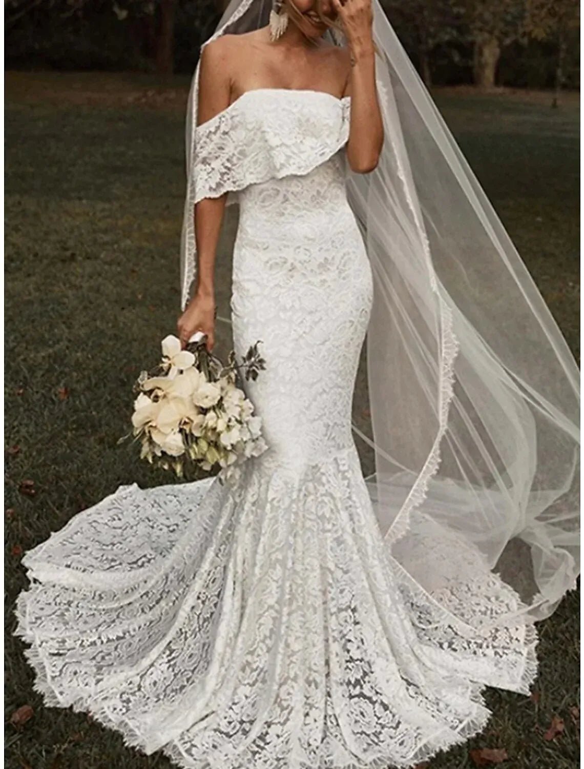 Vintage Mermaid Off-The-Shoulder Ruffle Full Lace Sweep Train Wedding Dress