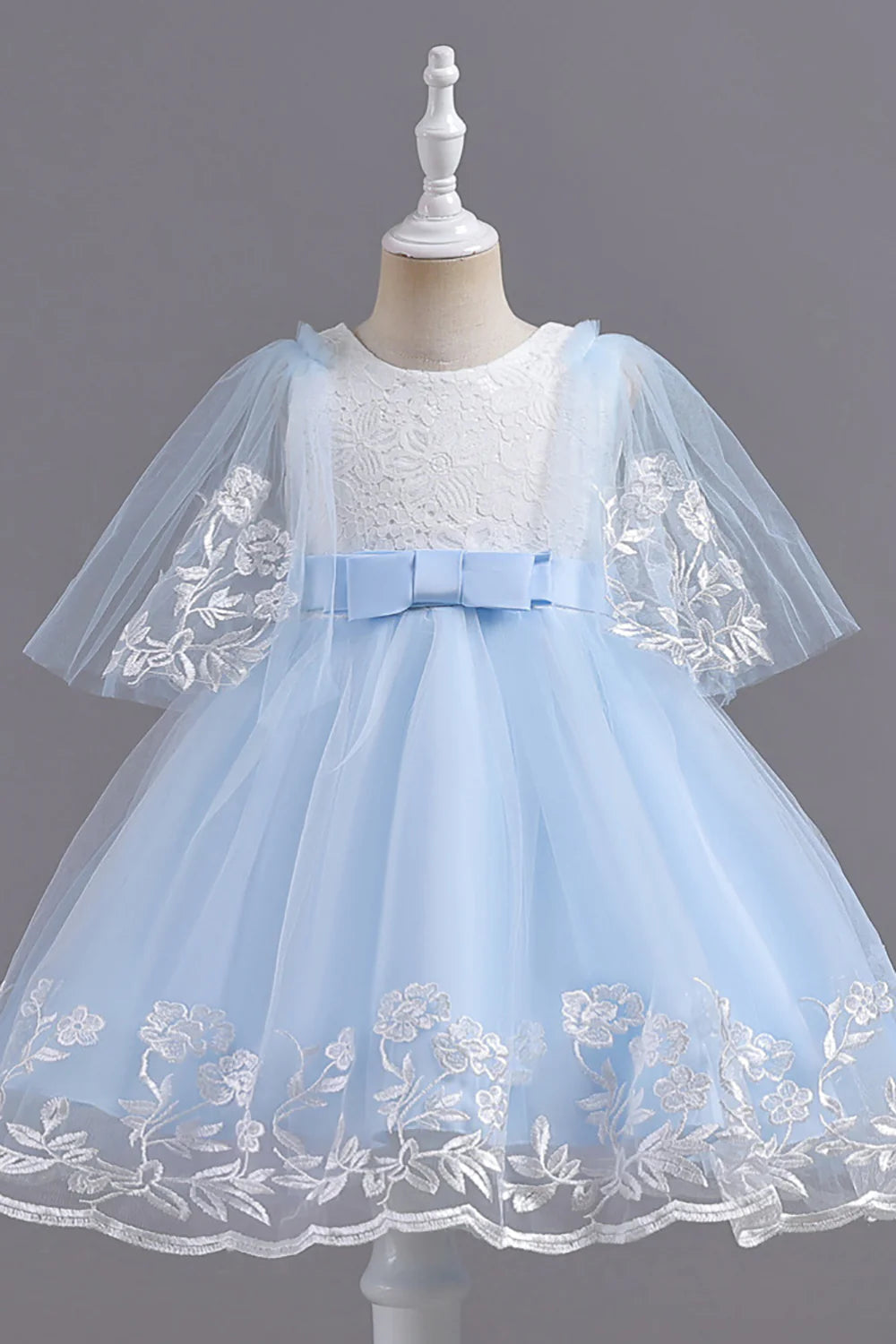 Charming Tulle Light Blue Flower Girl Dress with Appliques