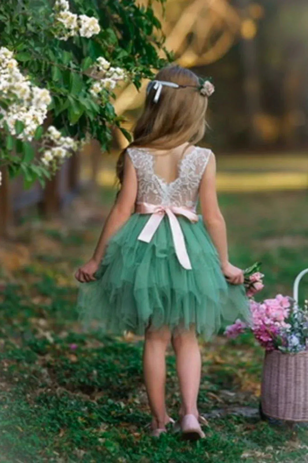 Whimsical A-Line Round Neck Sleeveless V-Back Knee-Length Outdoor Flower Girl Dress