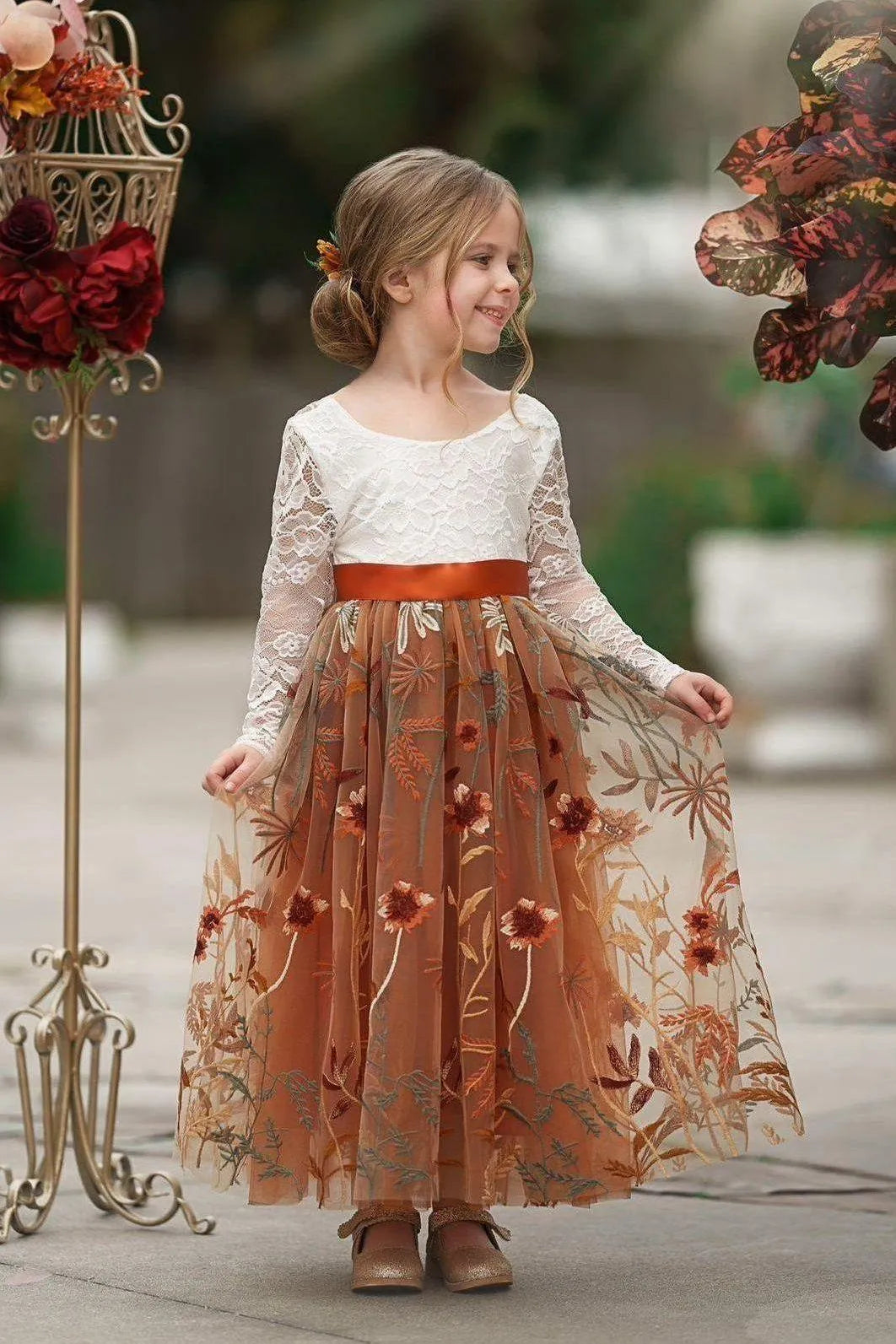 Whimsical A-Line Scoop Neck Long Sleeve V-Back Floor-Length Outdoor Flower Girl Dress
