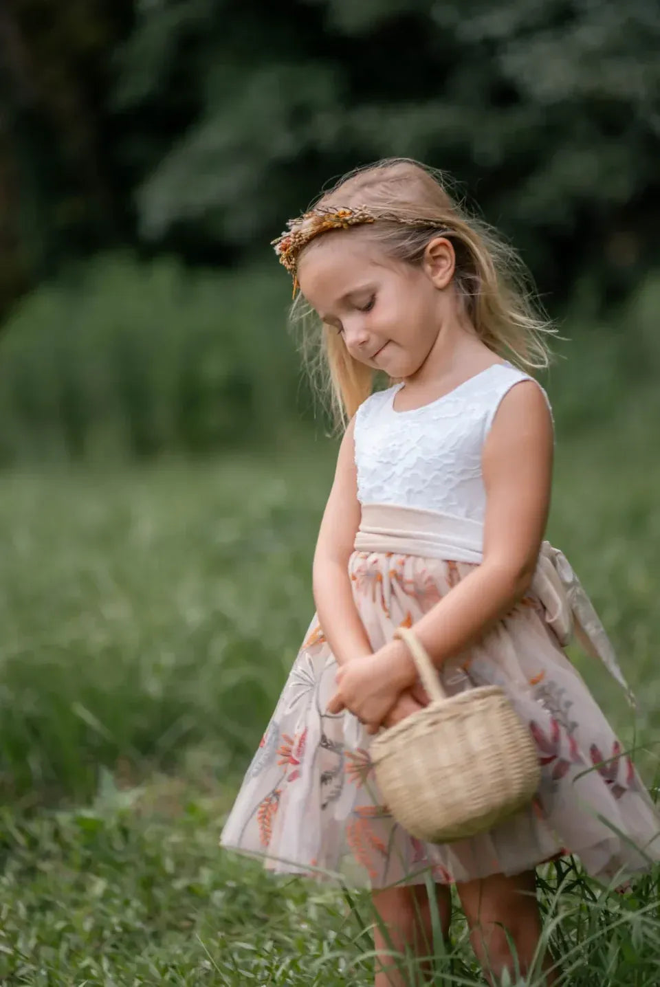 Whimsical A-Line Scoop Neck Sleeveless V-Back Knee-Length Outdoor Flower Girl Dress