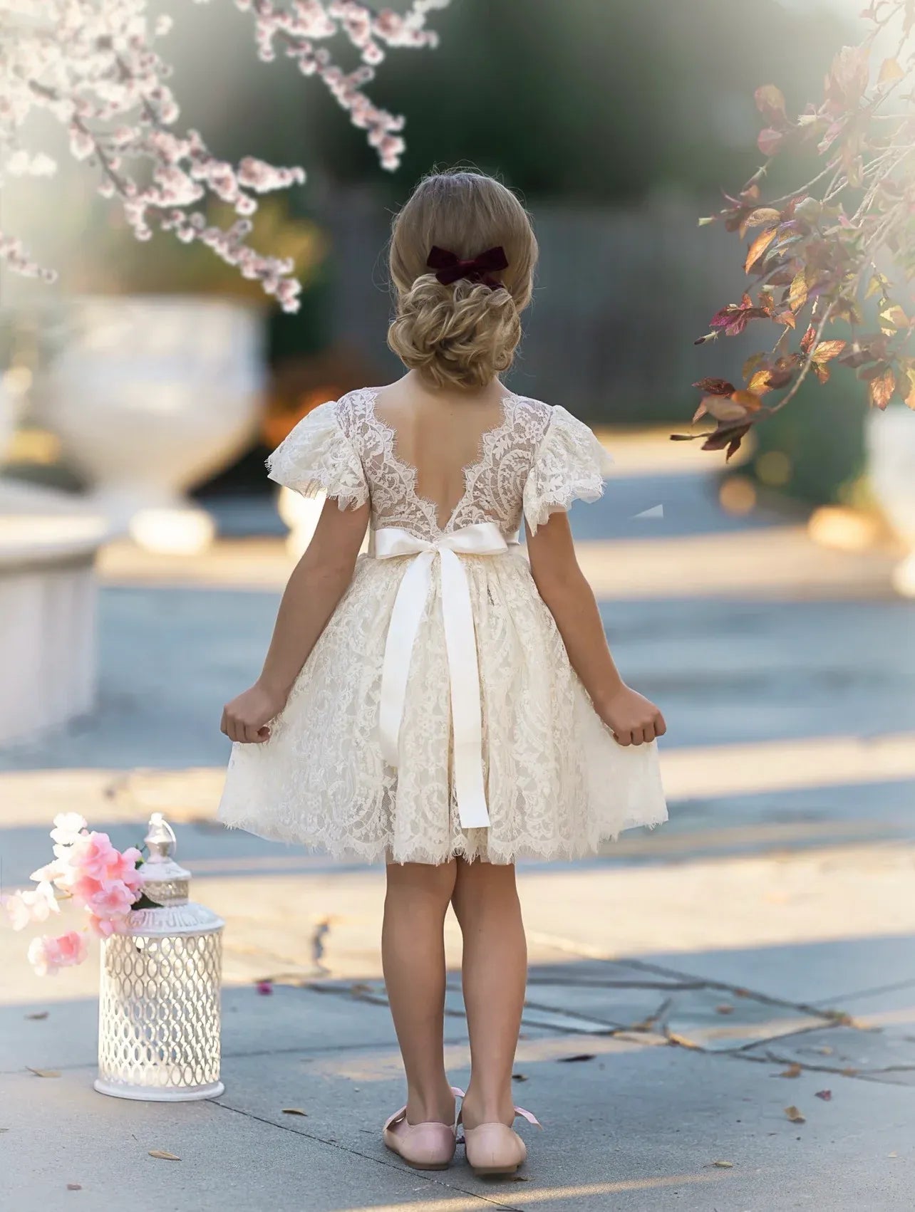 Whimsical A-Line Square Neck Puff Sleeve V-Back Knee-Length Outdoor Flower Girl Dress