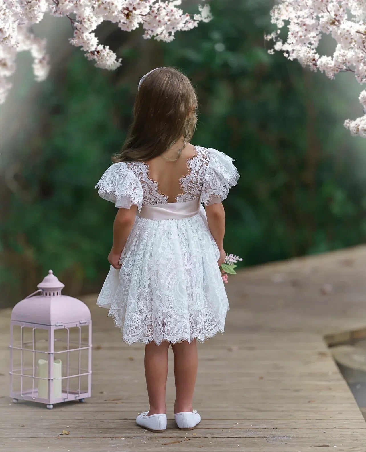 Whimsical A-Line Square Neck Puff Sleeve V-Back Knee-Length Outdoor Flower Girl Dress
