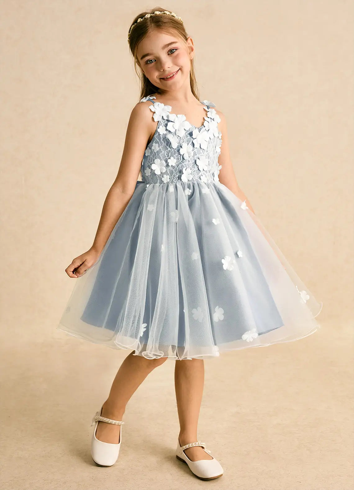 Whimsical A-Line Sweetheart Neck Spaghetti Straps V-Back Knee-Length Formal Flower Girl Dress