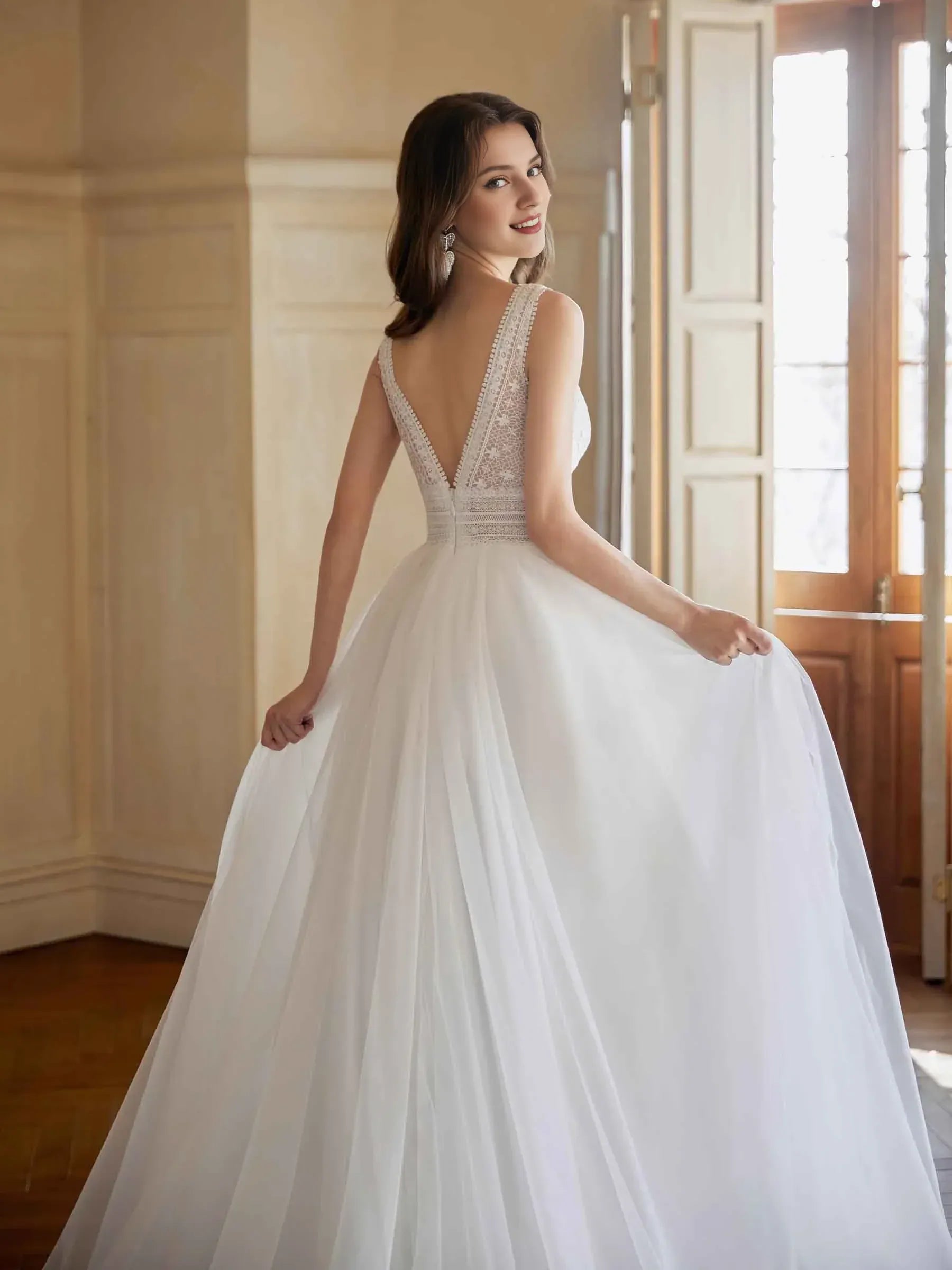 Airy A-Line V-Neck Sleeveless Floor-Length Wedding Dress