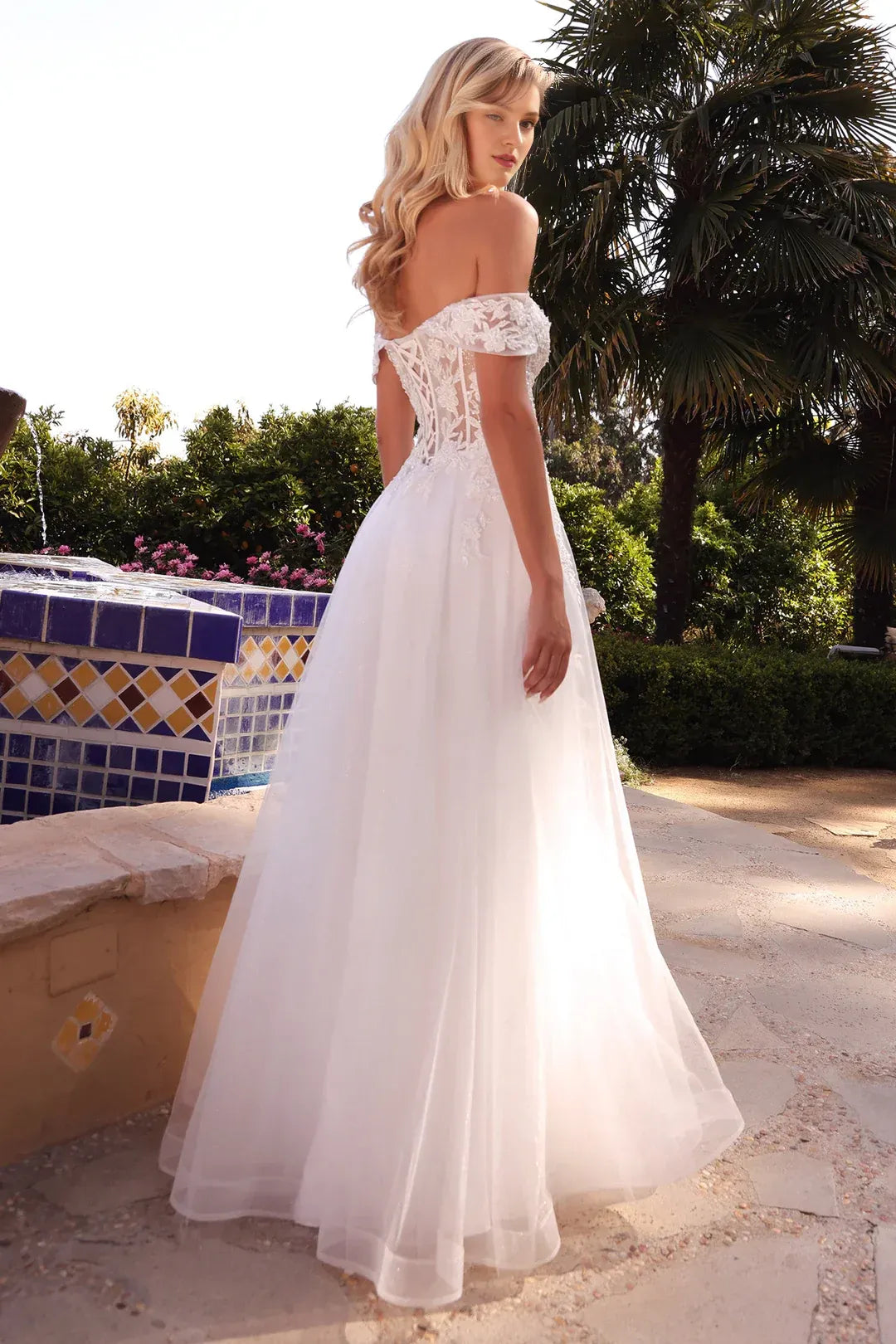 Breathtaking A-Line Sweetheart-Neck Off-the-Shoulder Floor-Length Wedding Dress