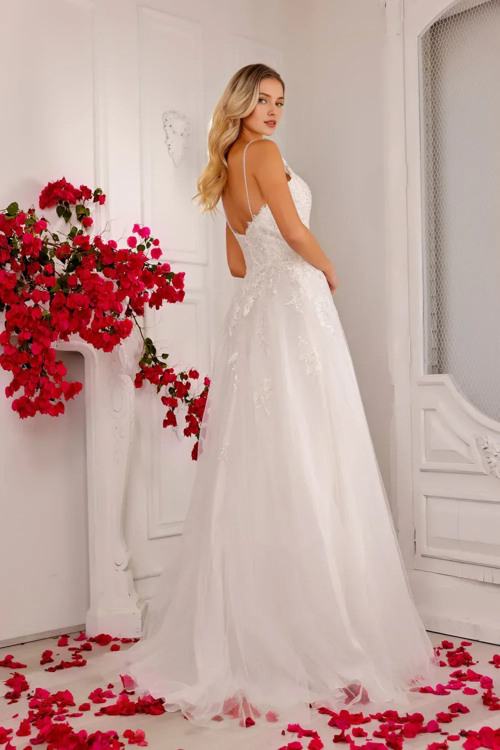 Breathtaking A-Line Sweetheart-Neck Spaghetti-Strap Floor-Length Wedding Dress