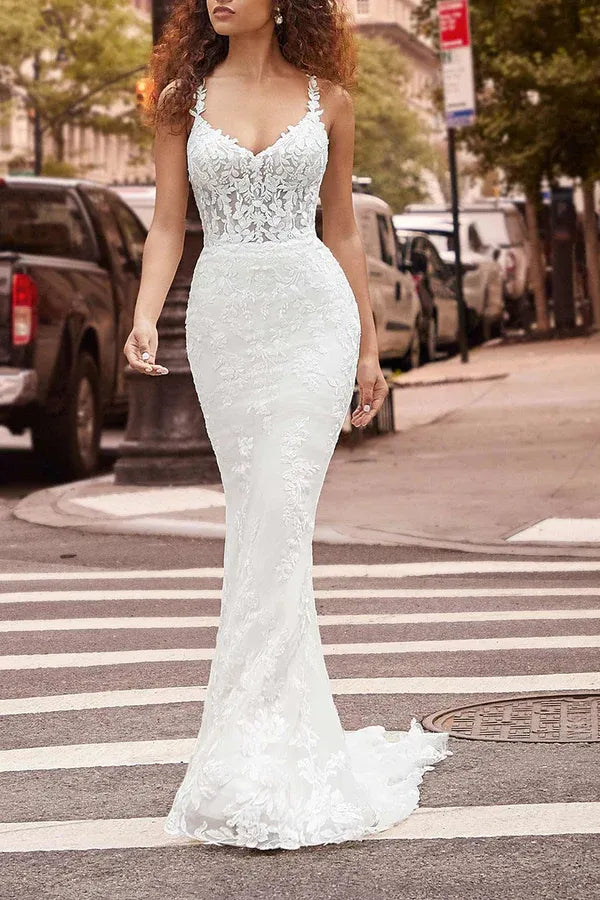 Breathtaking Plunging V-Neck Spaghetti-Strap Mermaid Floor-Length Wedding Dress