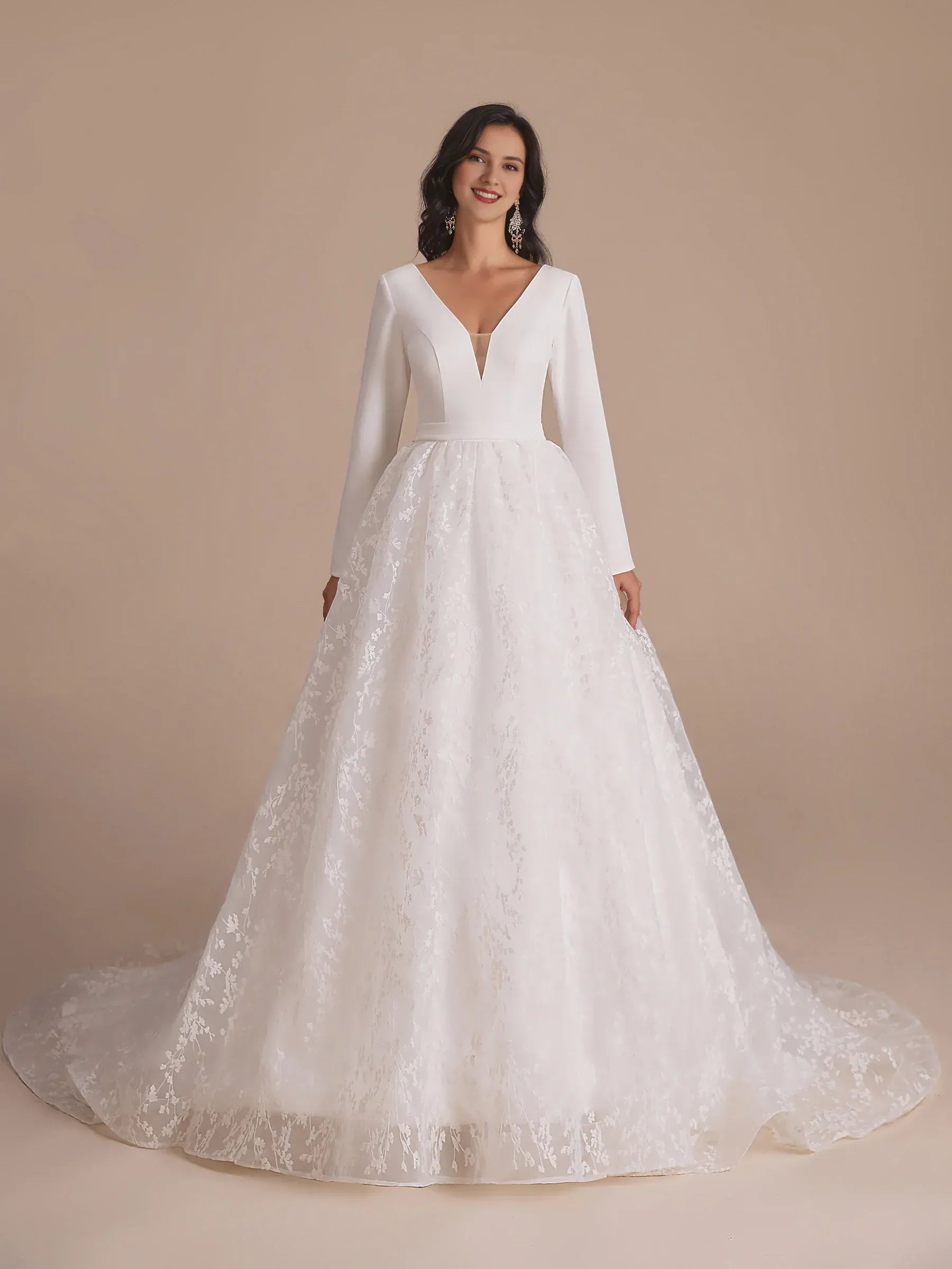 Chic Ball-Gown Plunge-Neck Long-Sleeve Floor-Length Wedding Dress