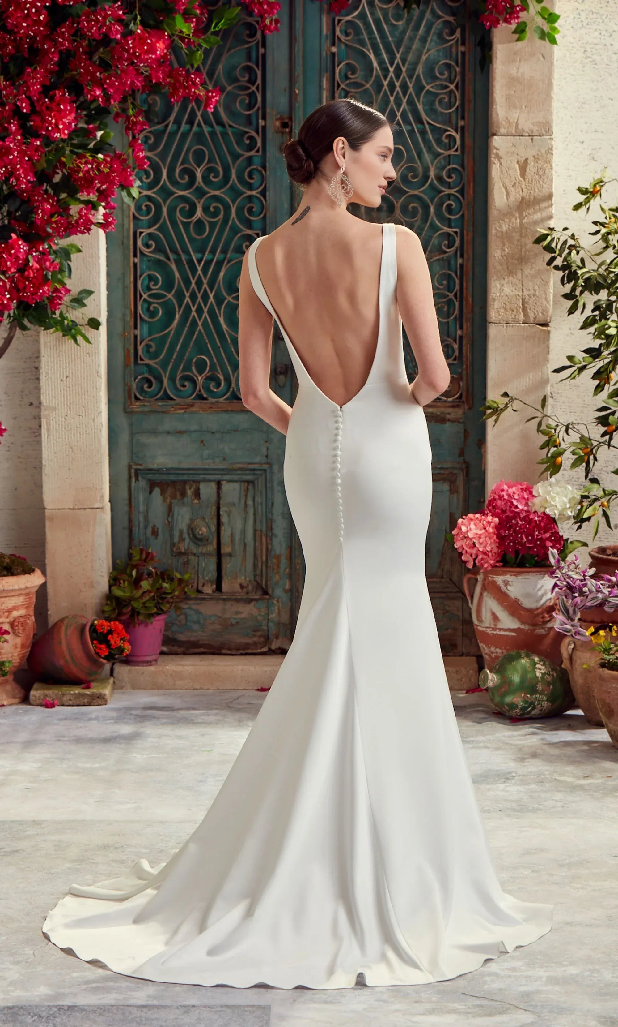 Chic Satin Mermaid Plunge V Neck Low Back Train Wedding Dress
