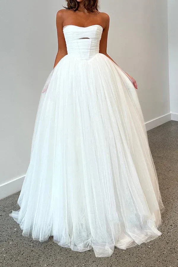 Dreamy Strapless Pleated Tulle A-Line Wedding Dress