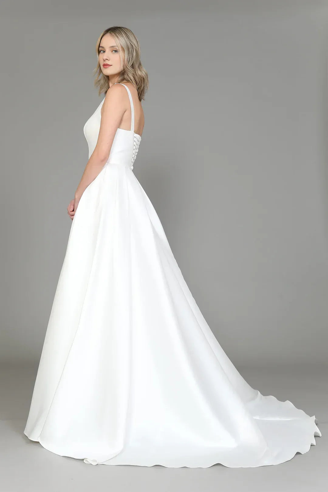 Elegant A-Line Square-Neck Sleeveless Floor-Length Wedding Dress