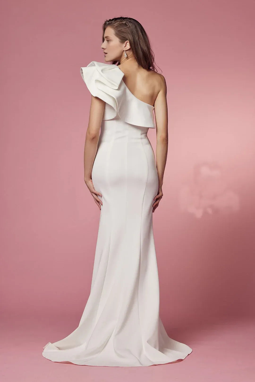 Elegant Mermaid One-Shoulder Floor-Length Wedding Dress