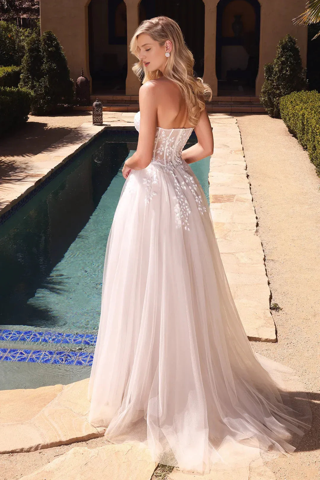 Enchanting A-Line Sweetheart-Neck Strapless Floor-Length Wedding Dress