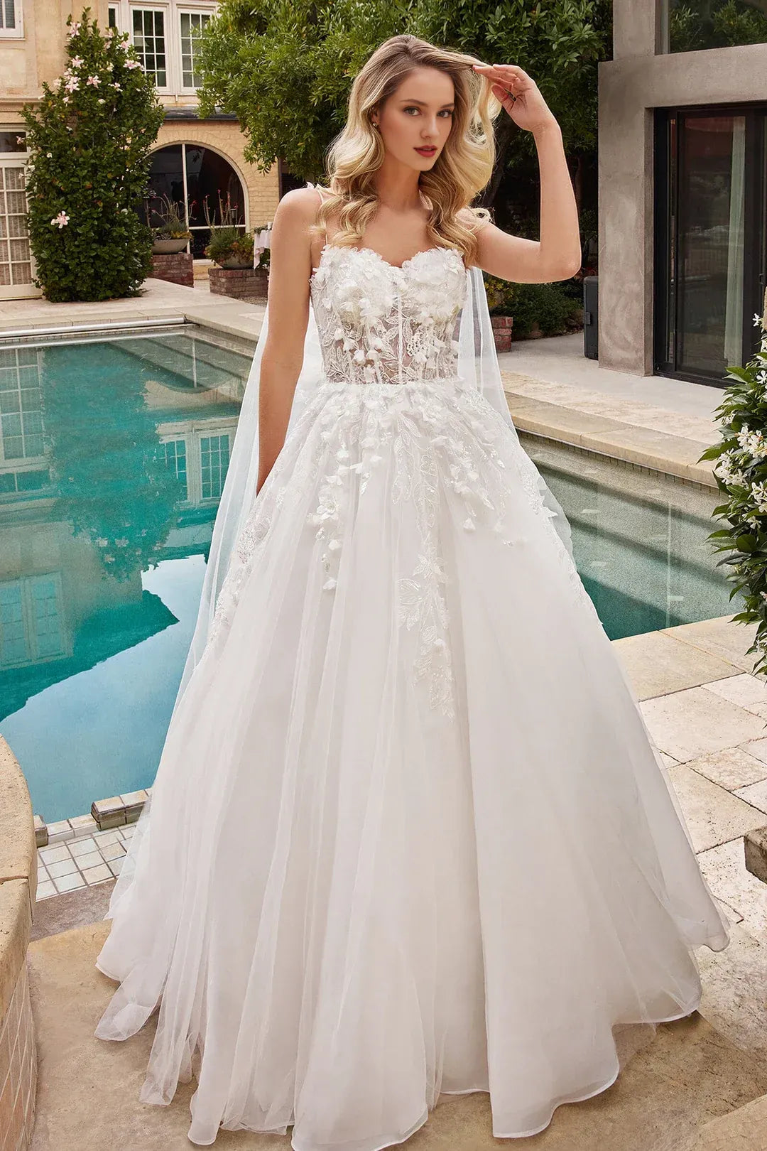 Enchanting Ball-Gown Sweetheart-Neck Floor-Length Wedding Dress