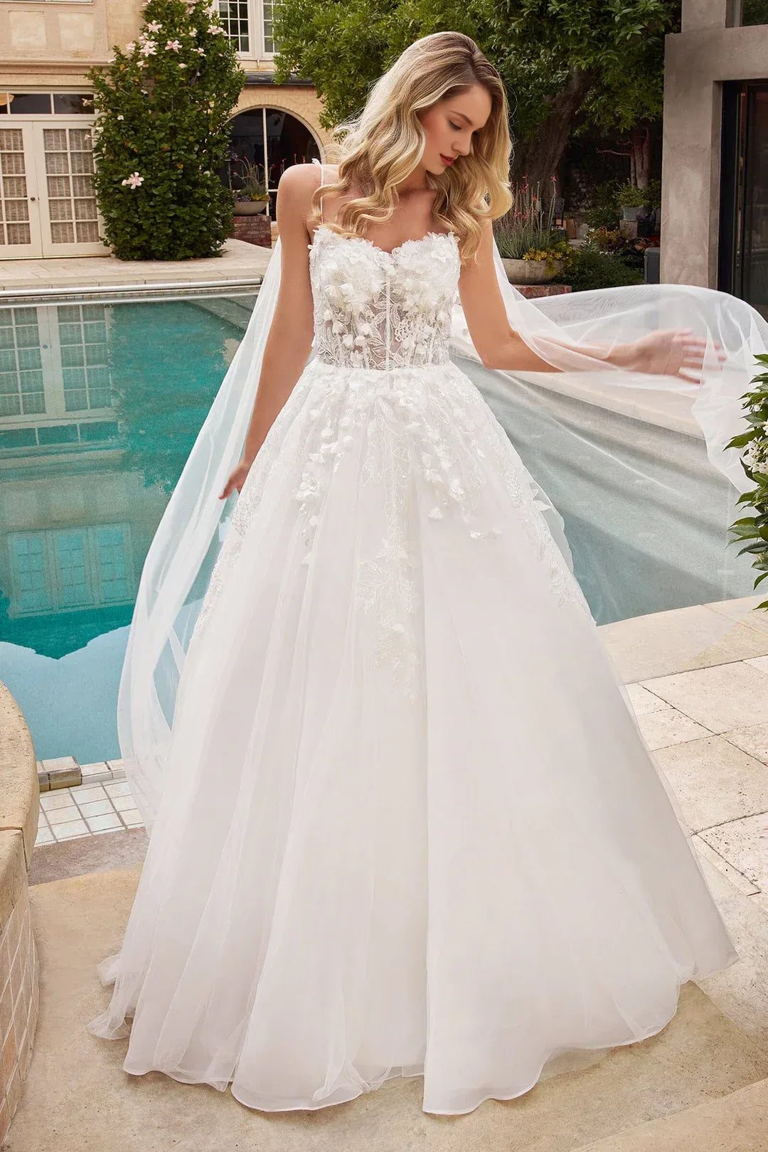 Enchanting Ball-Gown Sweetheart-Neck Floor-Length Wedding Dress