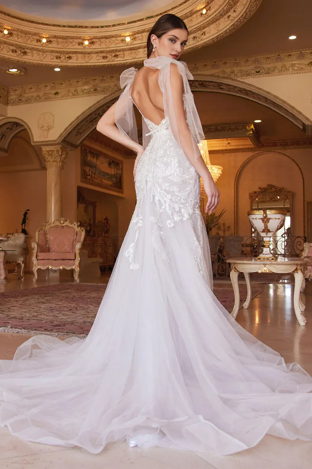 Enchanting Mermaid Sweetheart-Neck Tulle-Strap Floor-Length Wedding Dress