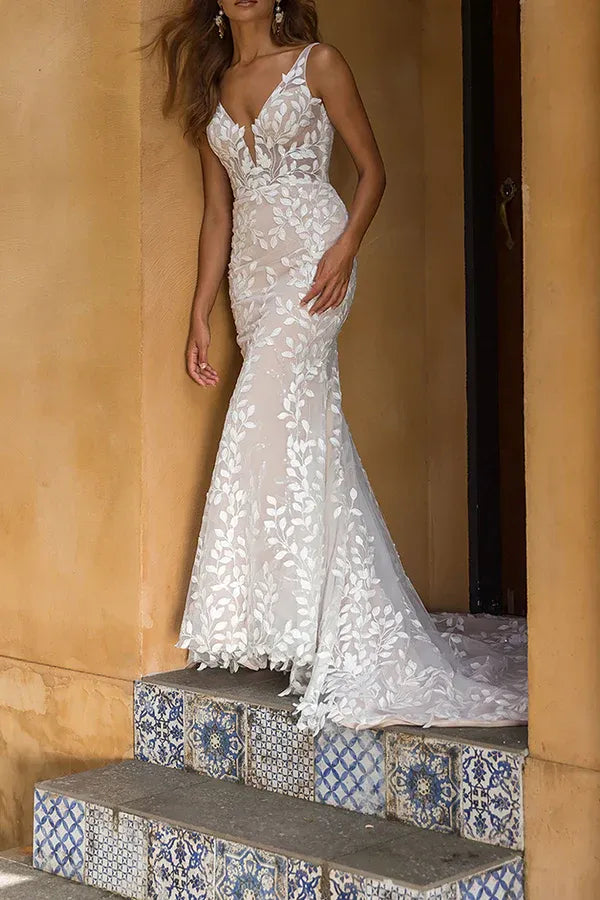 Enchanting Plunging V-Neck Sleeveless Mermaid Floor-Length Wedding Dress