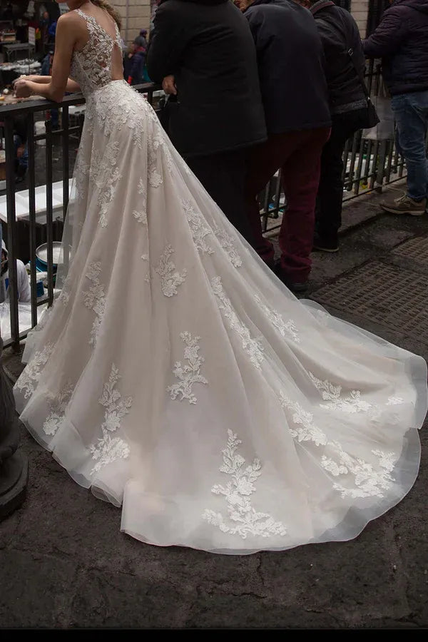 Enchanting V-Neck Sleeveless A-Line Floor-Length Wedding Dress