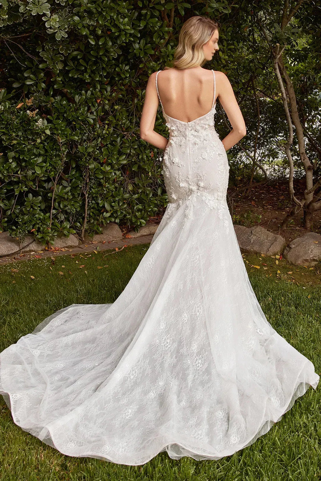 Exquisite Mermaid Plunging-Neck Spaghetti-Strap Floor-Length Wedding Dress