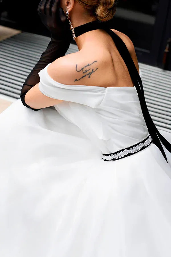 Glamorous Off-Shoulder Choker-Neck A-Line Floor-Length Wedding Dress