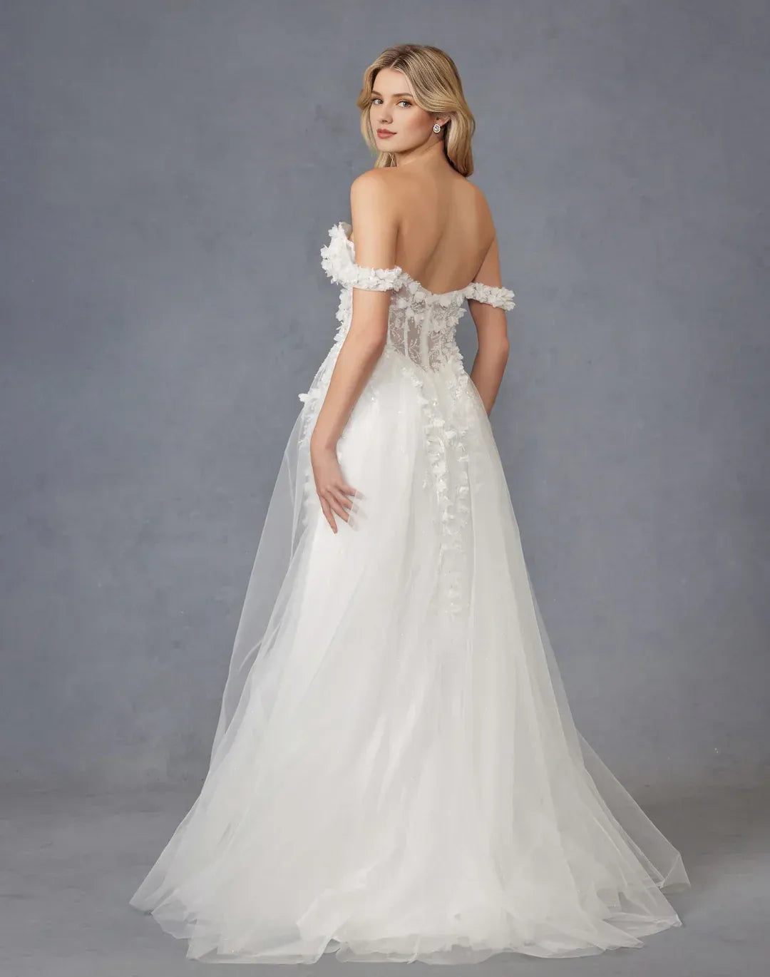 Captivating A-Line Sweetheart-Neck Off-the-Shoulder Floor-Length Wedding Dress